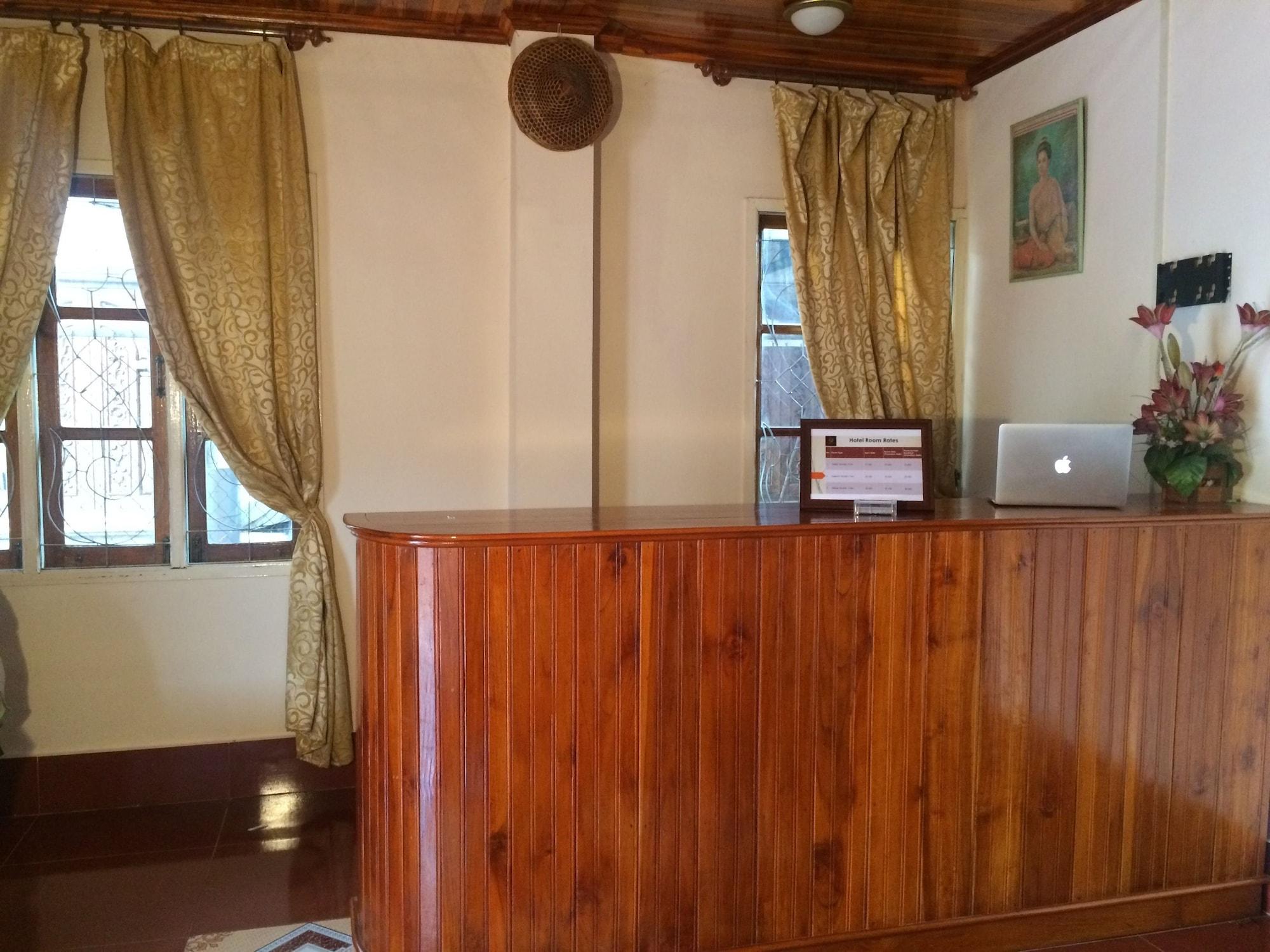 Vista Lobby Amandra Villa