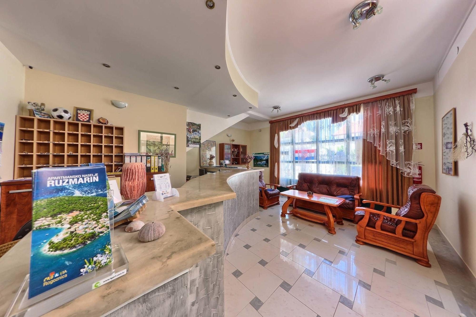 Vista Lobby Apartments Ruzmarin