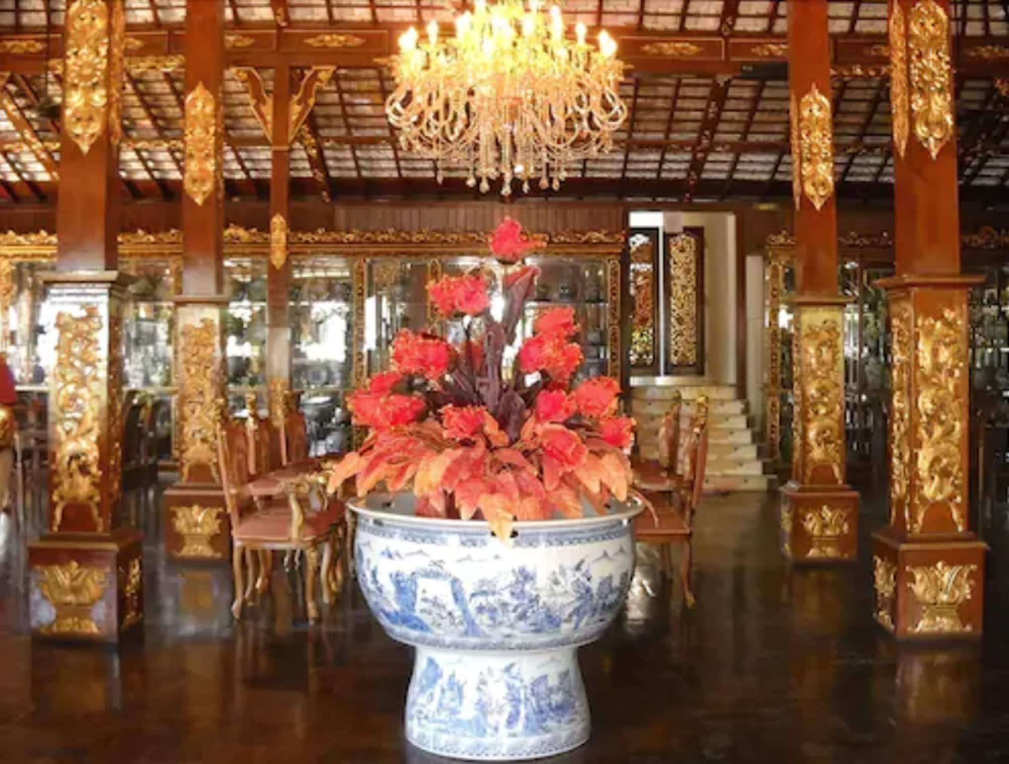 Vista Lobby Hotel Puri Mimi