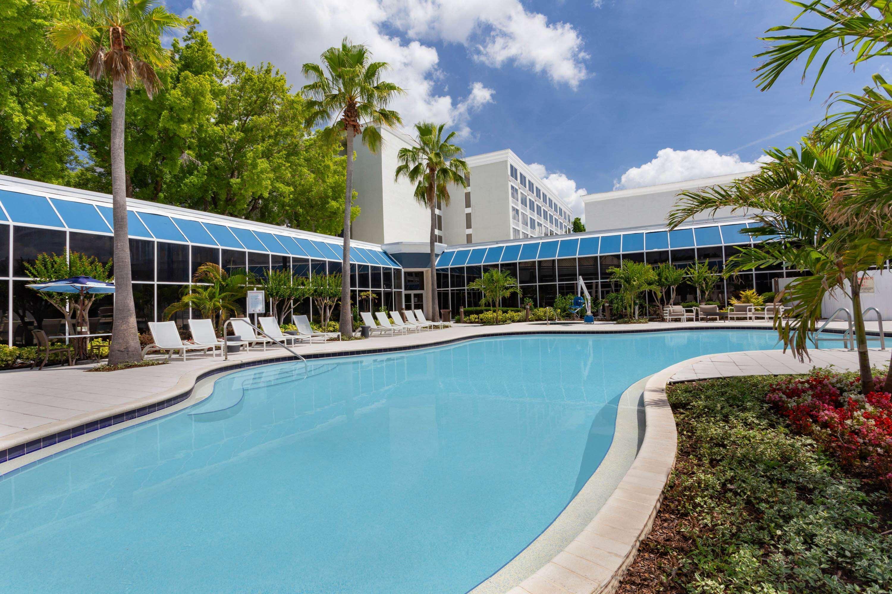 Vista Piscina Holiday Inn Resort Kissimmee by the Parks by IHG