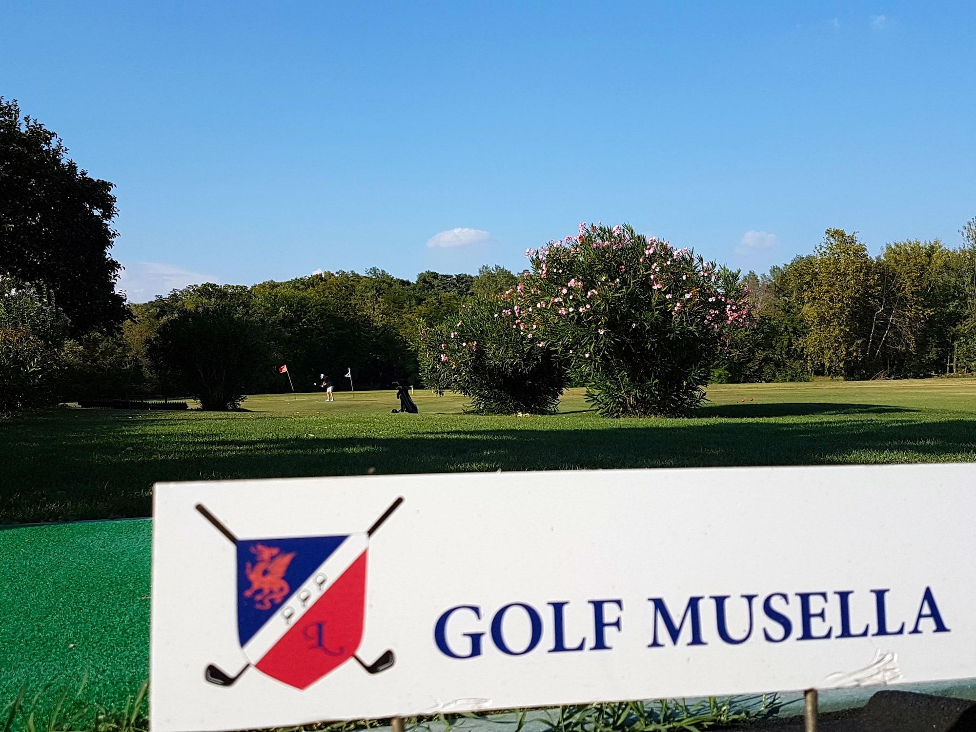 Campo de Golf Musella Winery & Relais