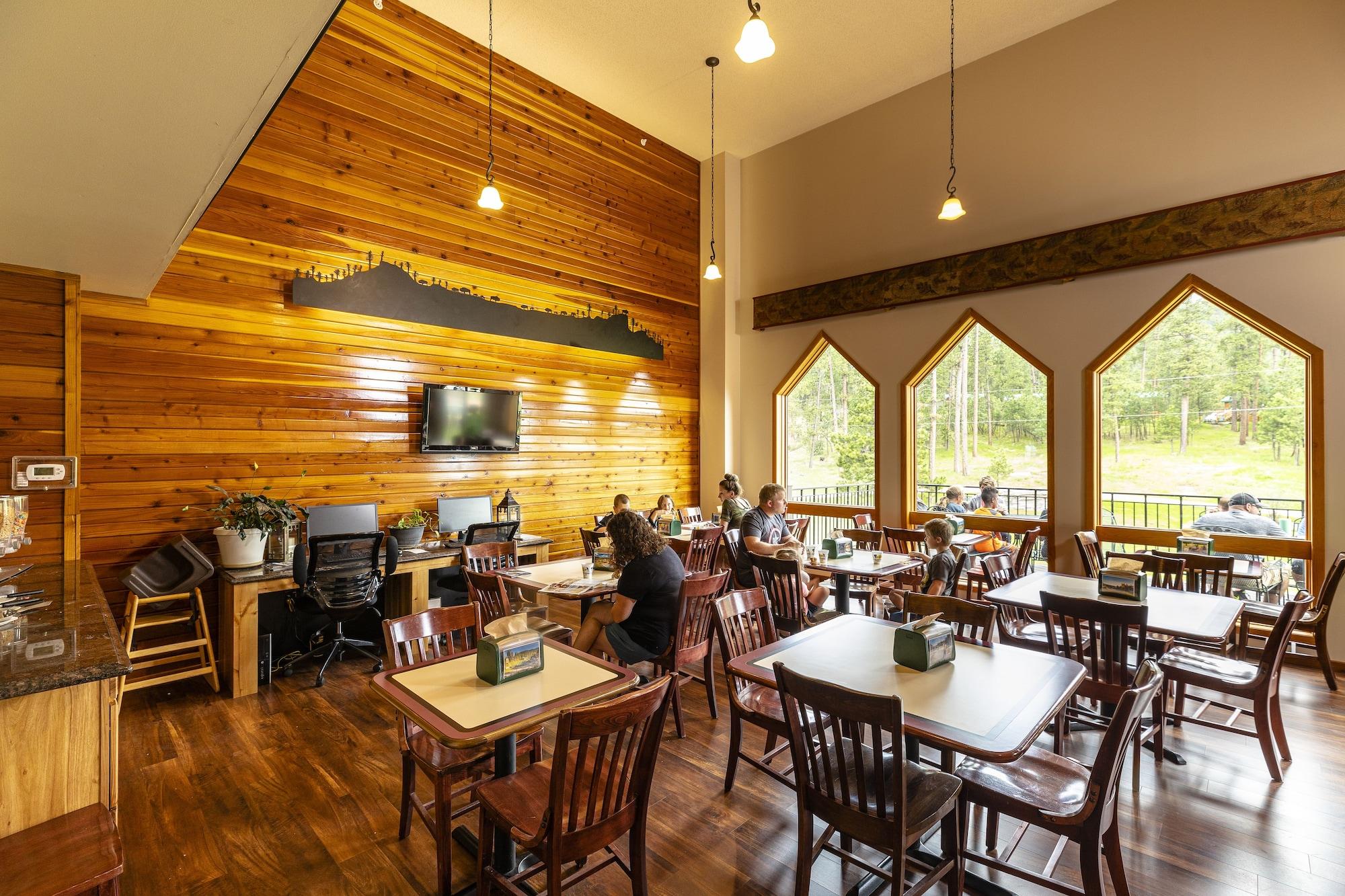 Restaurant Lodge at Palmer Gulch