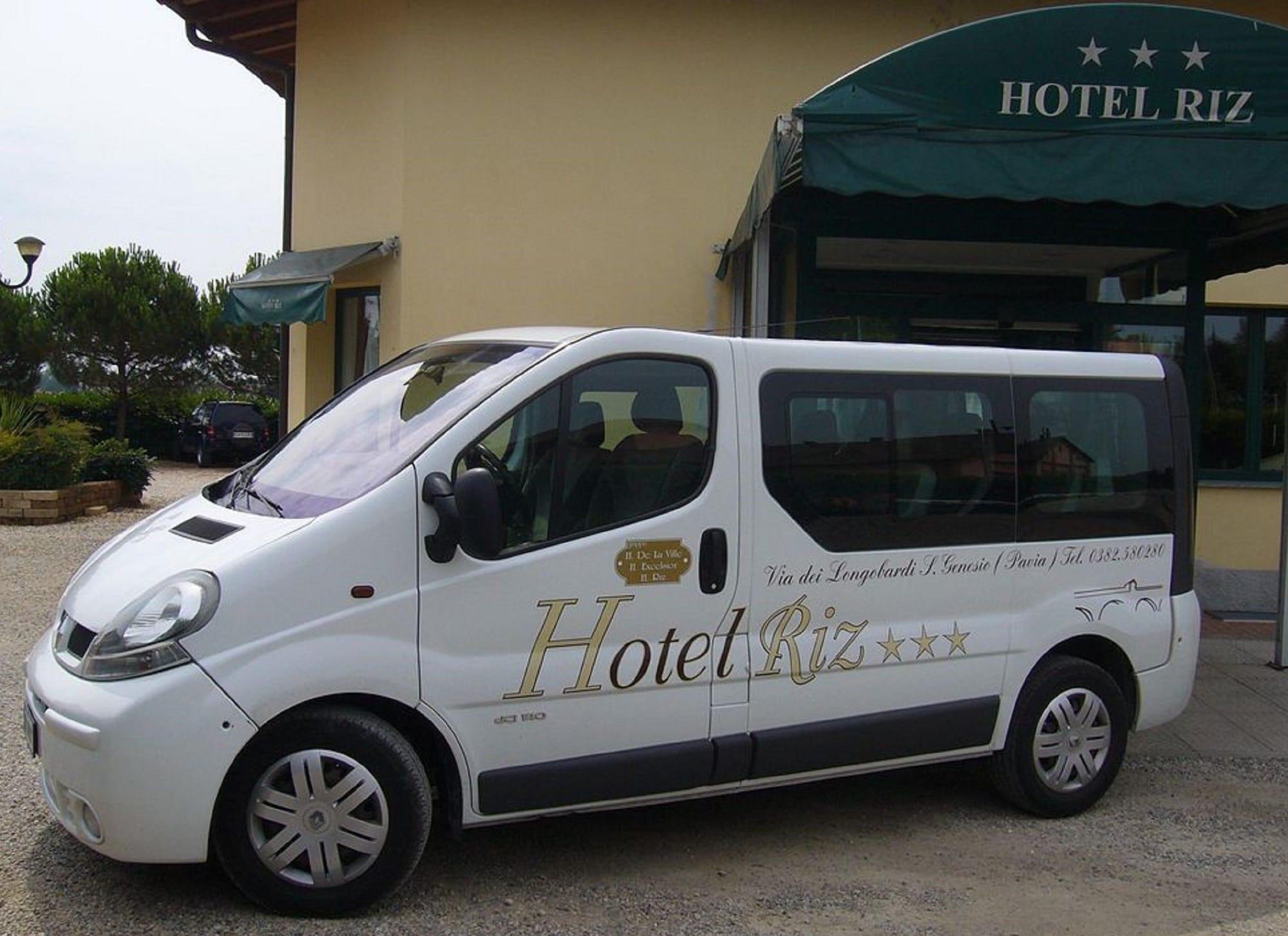 Vista Exterior Hotel Riz