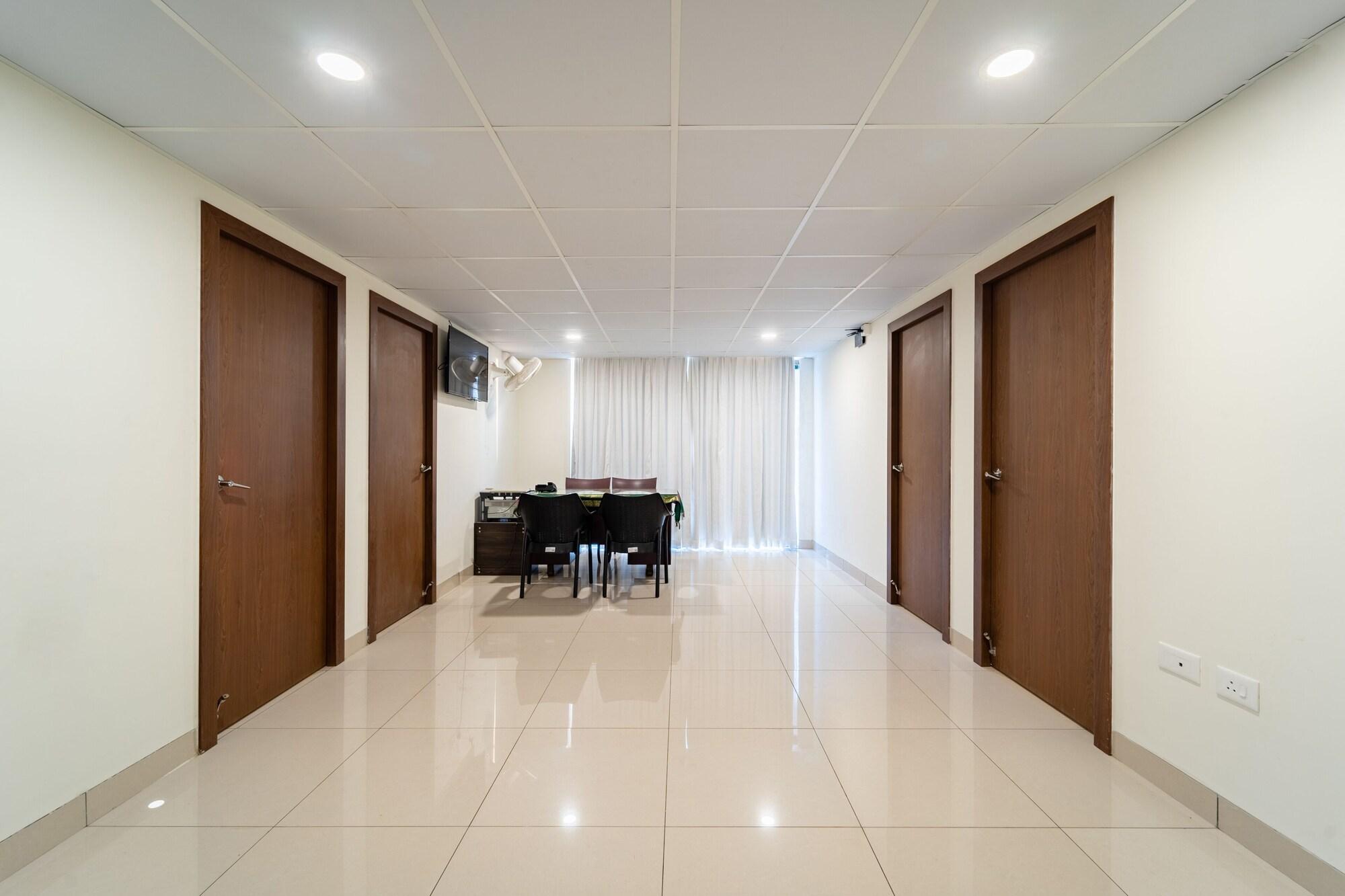 Vista Lobby Rolling space