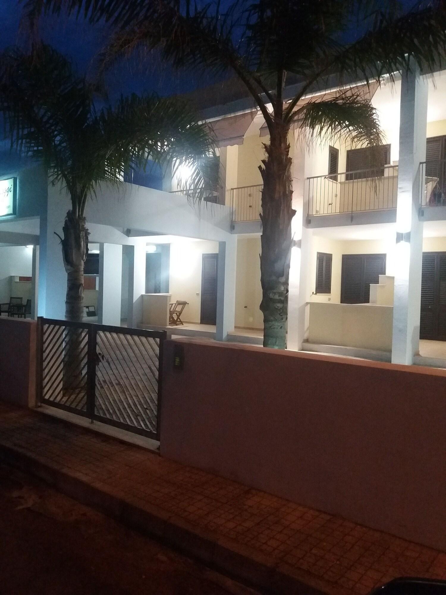 Vista Exterior Hotel Blue Sky