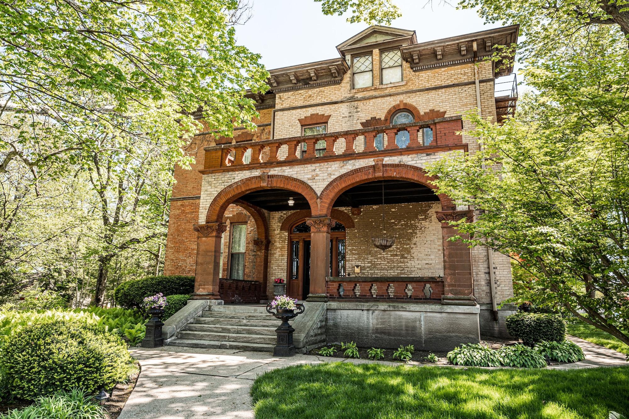 Vista Exterior Vrooman Mansion B&B