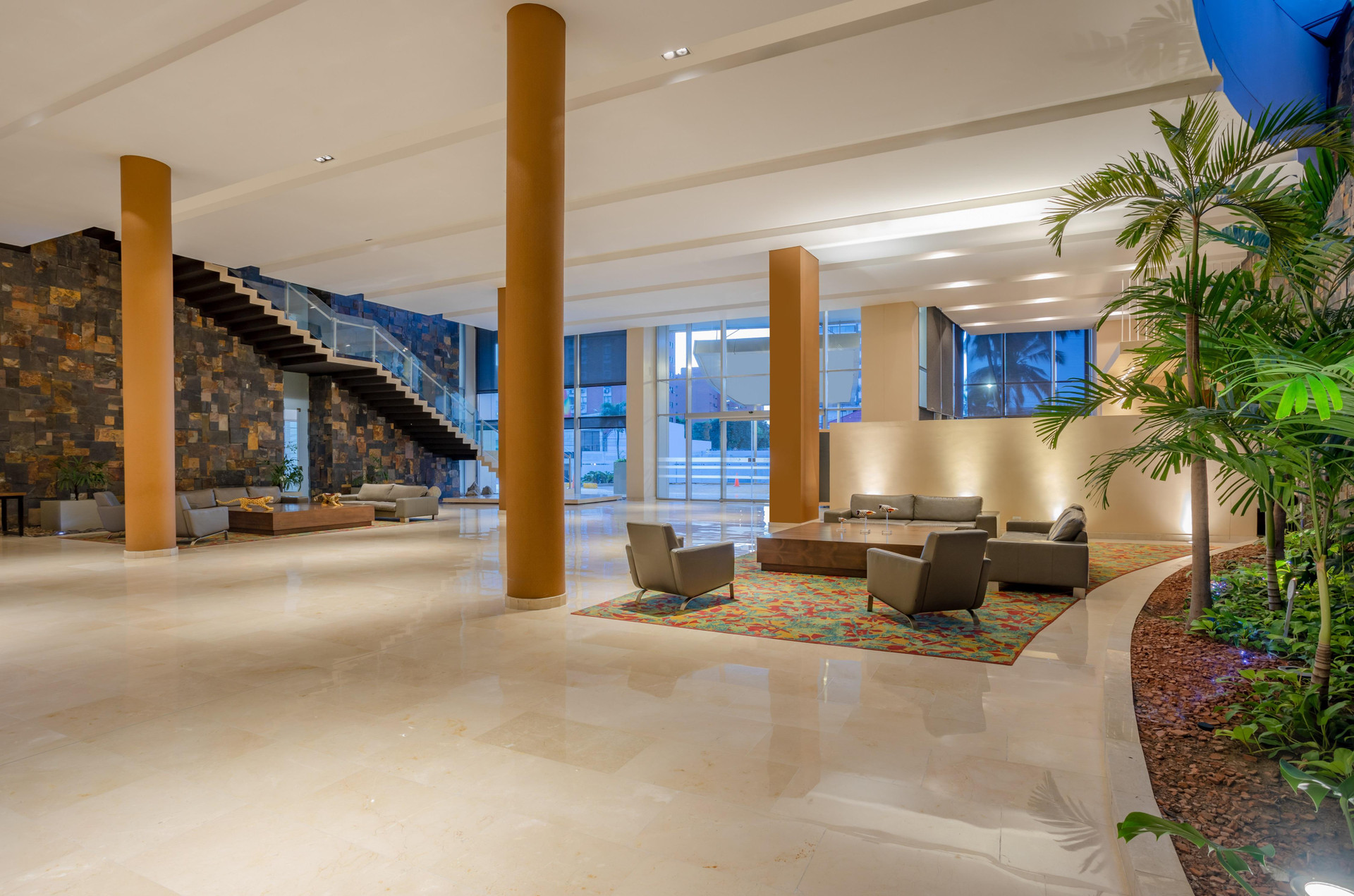 Vista Lobby Hotel Estelar En Alto Prado