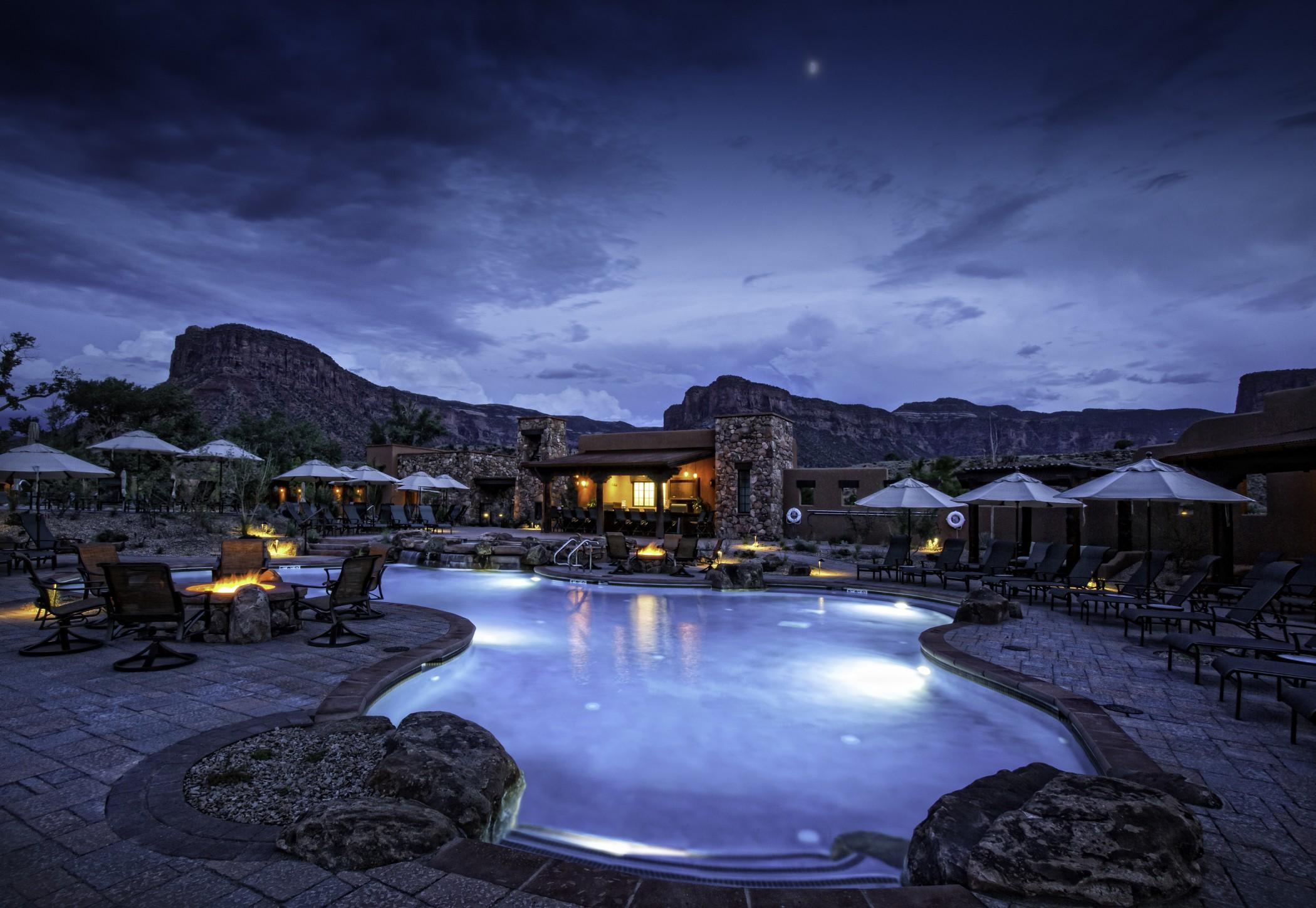 Vista Exterior Gateway Canyons Resort & Spa