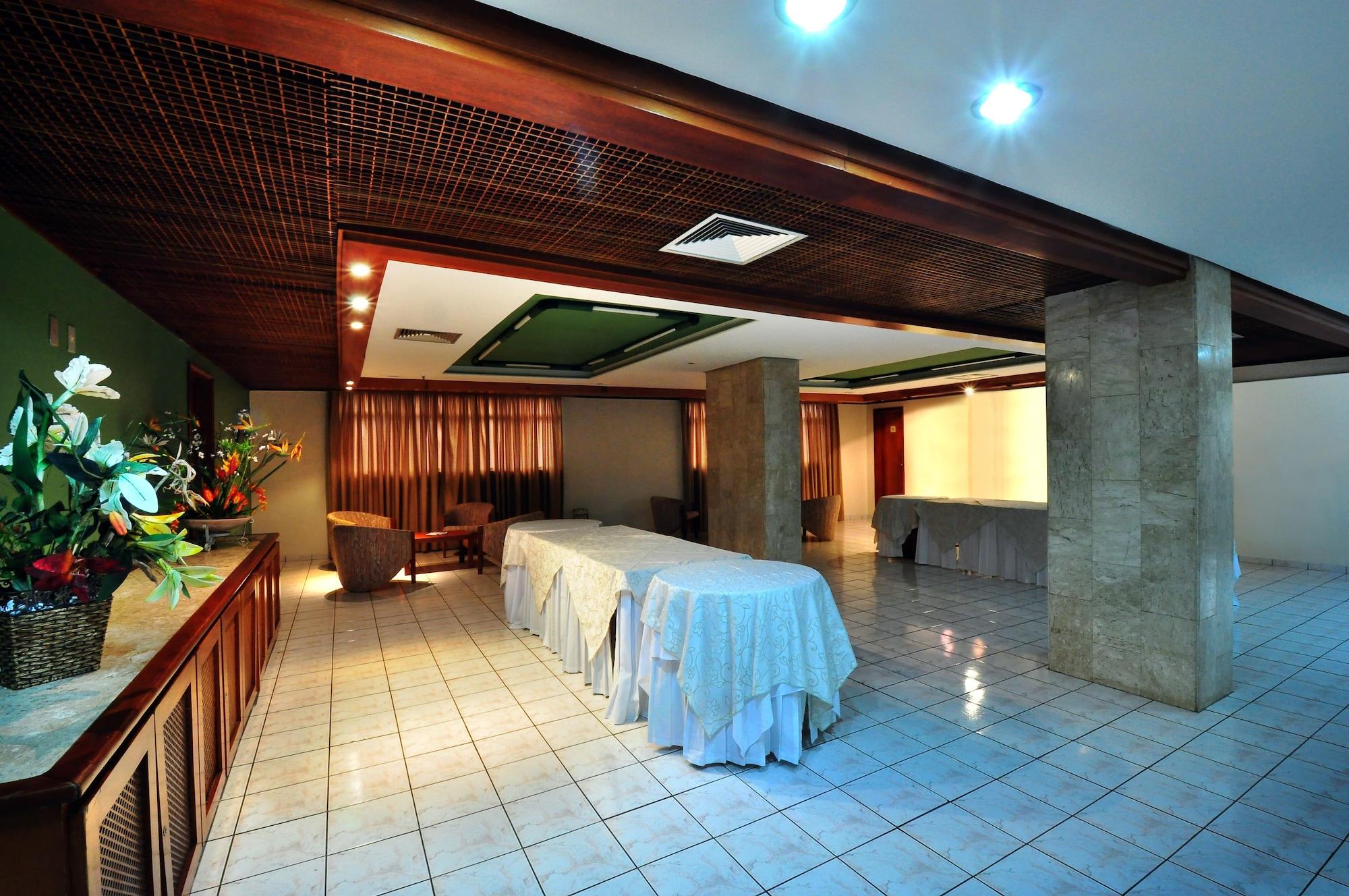 Sala de Reuniones Oft Tamandare Plaza Hotel