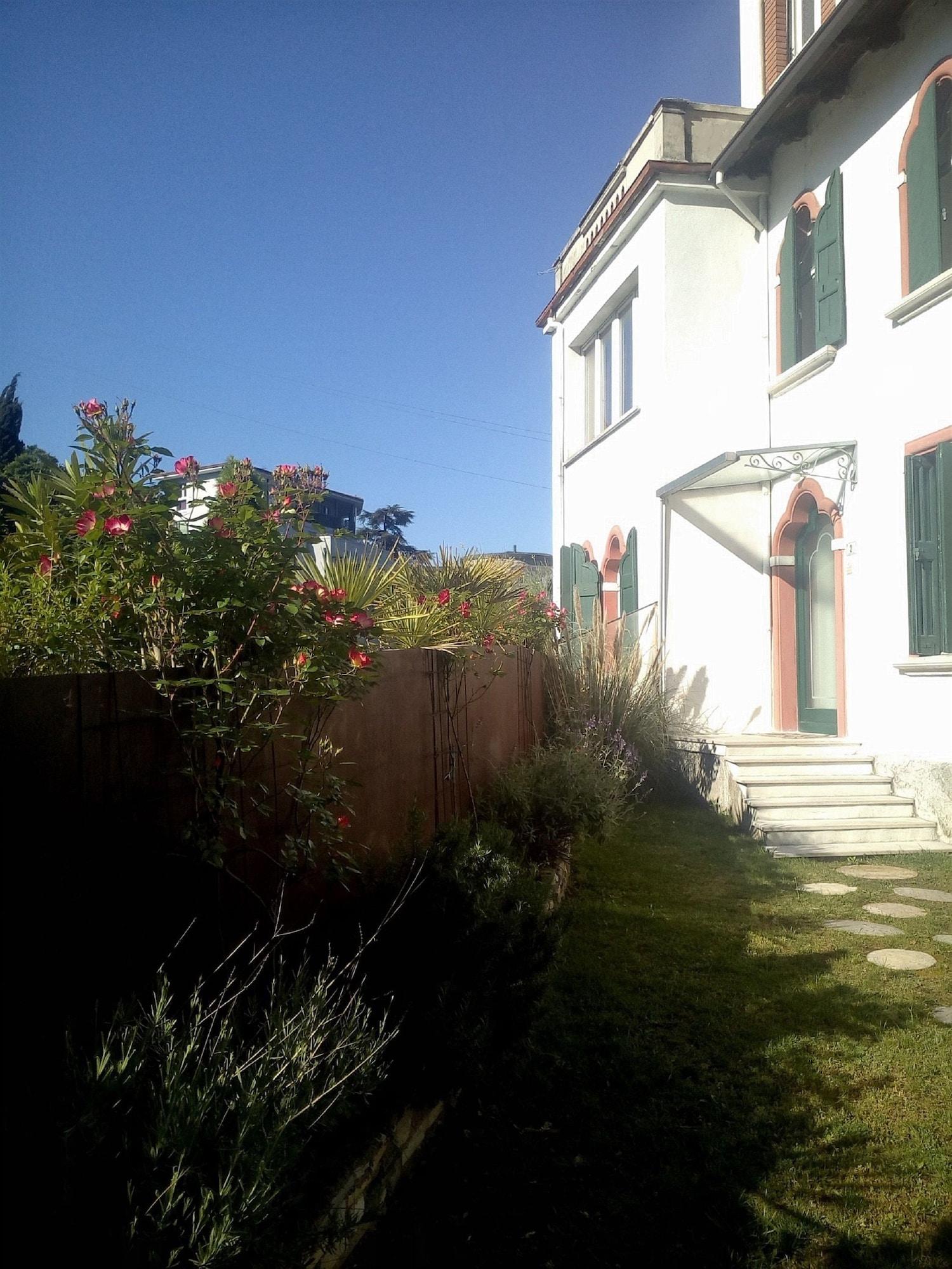 Vista Lobby B&B Garden Belvedere