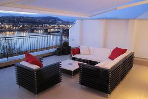 Alquiler Vacacional - City penthouse with unique view over the Danube and the mountains of Budapest