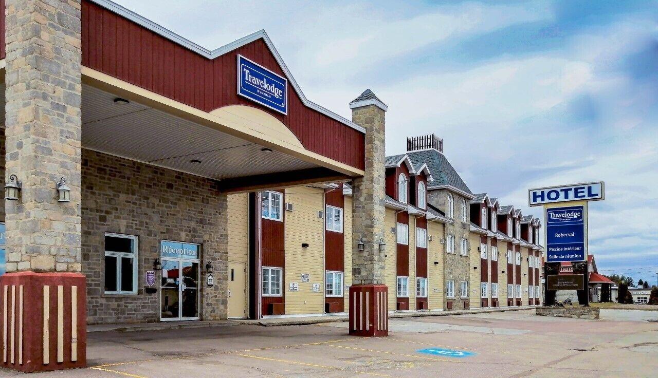 Vista Exterior Travelodge by Wyndham Roberval