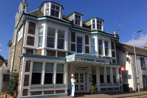 Alojamiento - Comrie Hotel