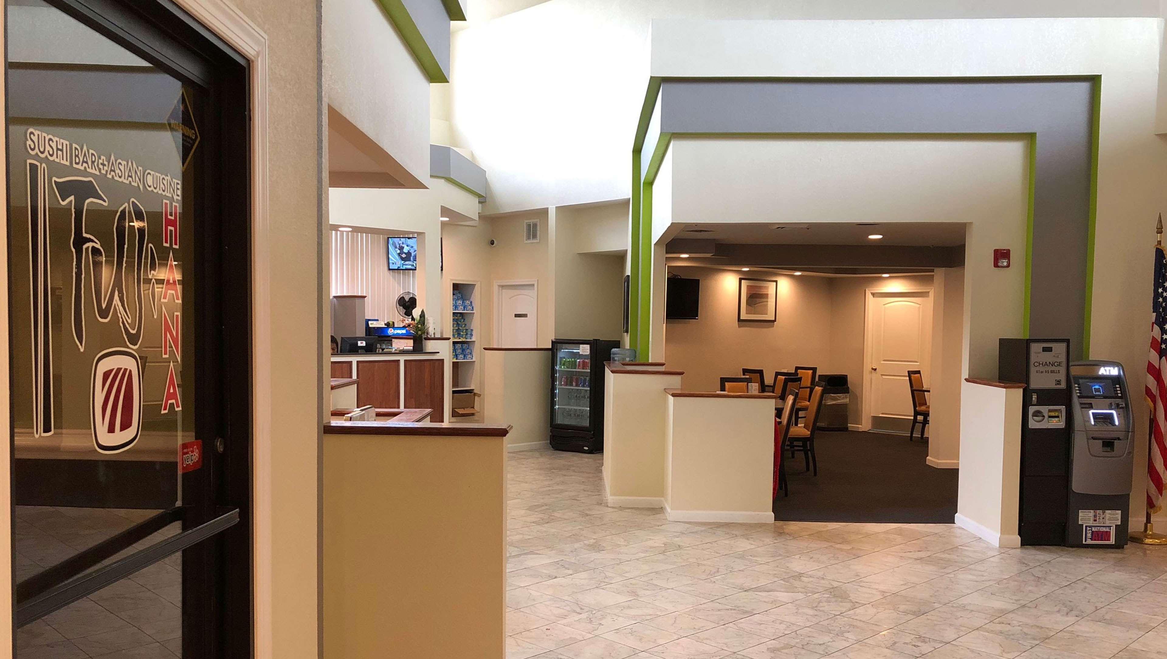 Vista Lobby Magnuson Hotel Virginia Beach