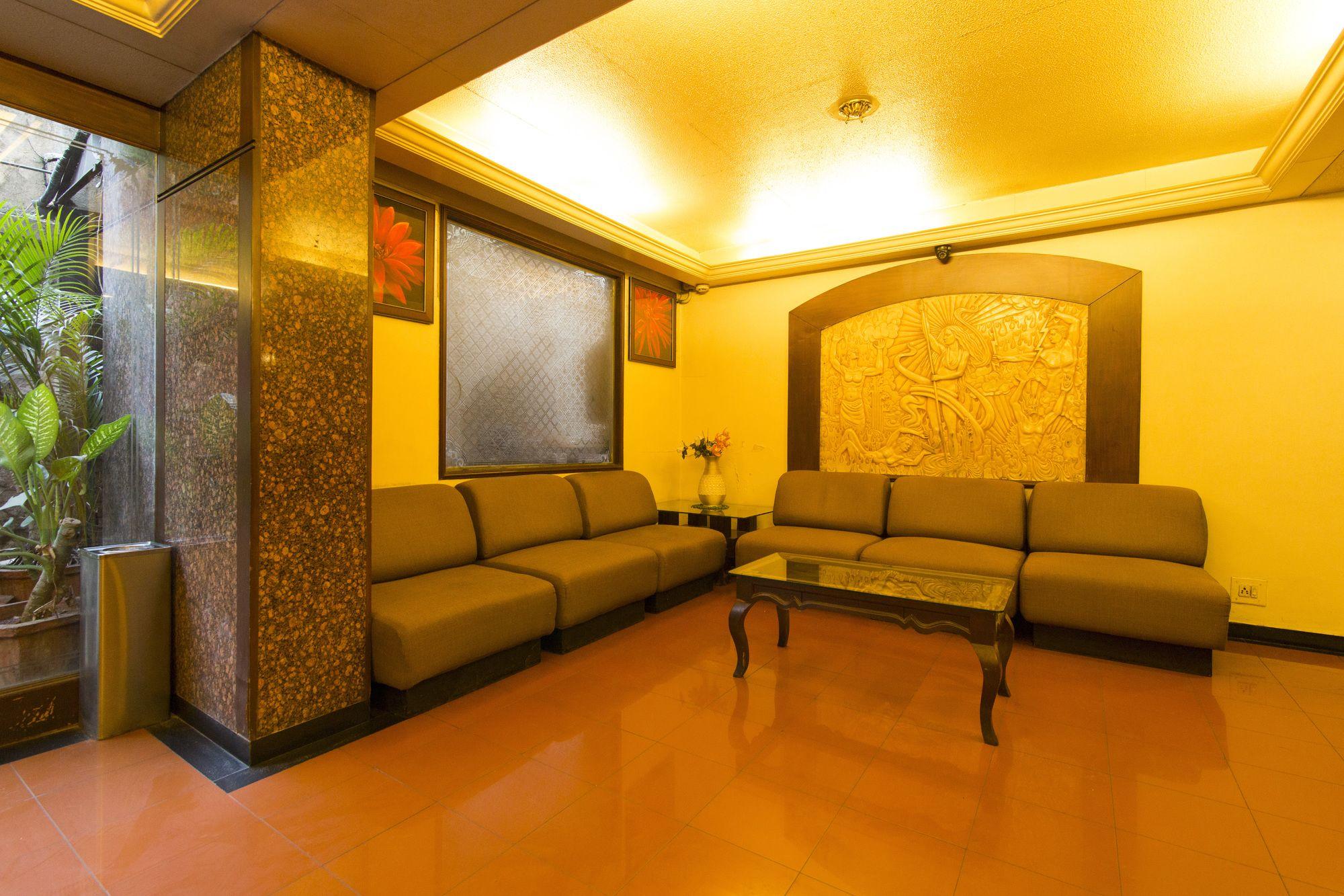 Vista Lobby OYO 691 Hotel Srimaan