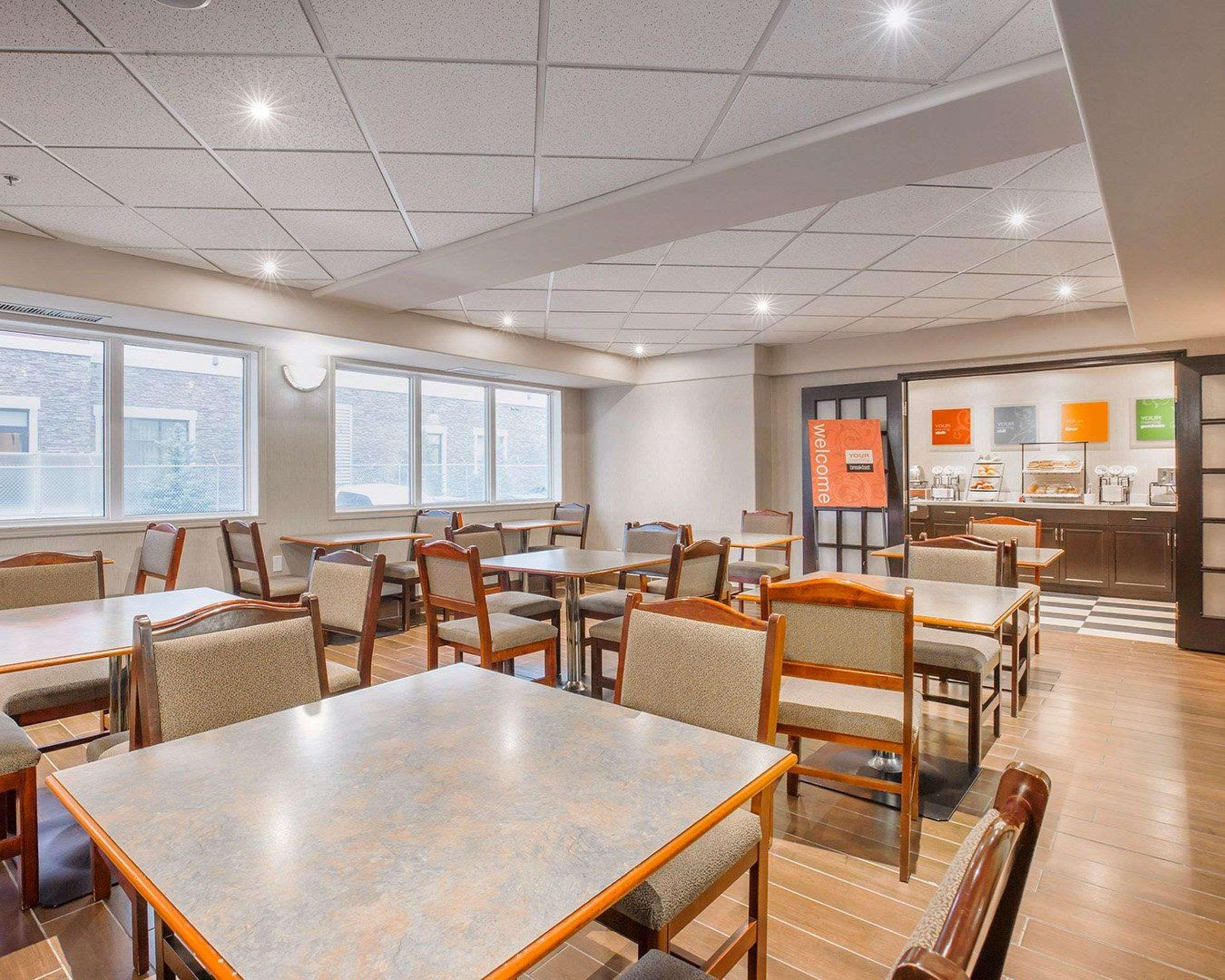 Restaurant Comfort Inn & Suites University
