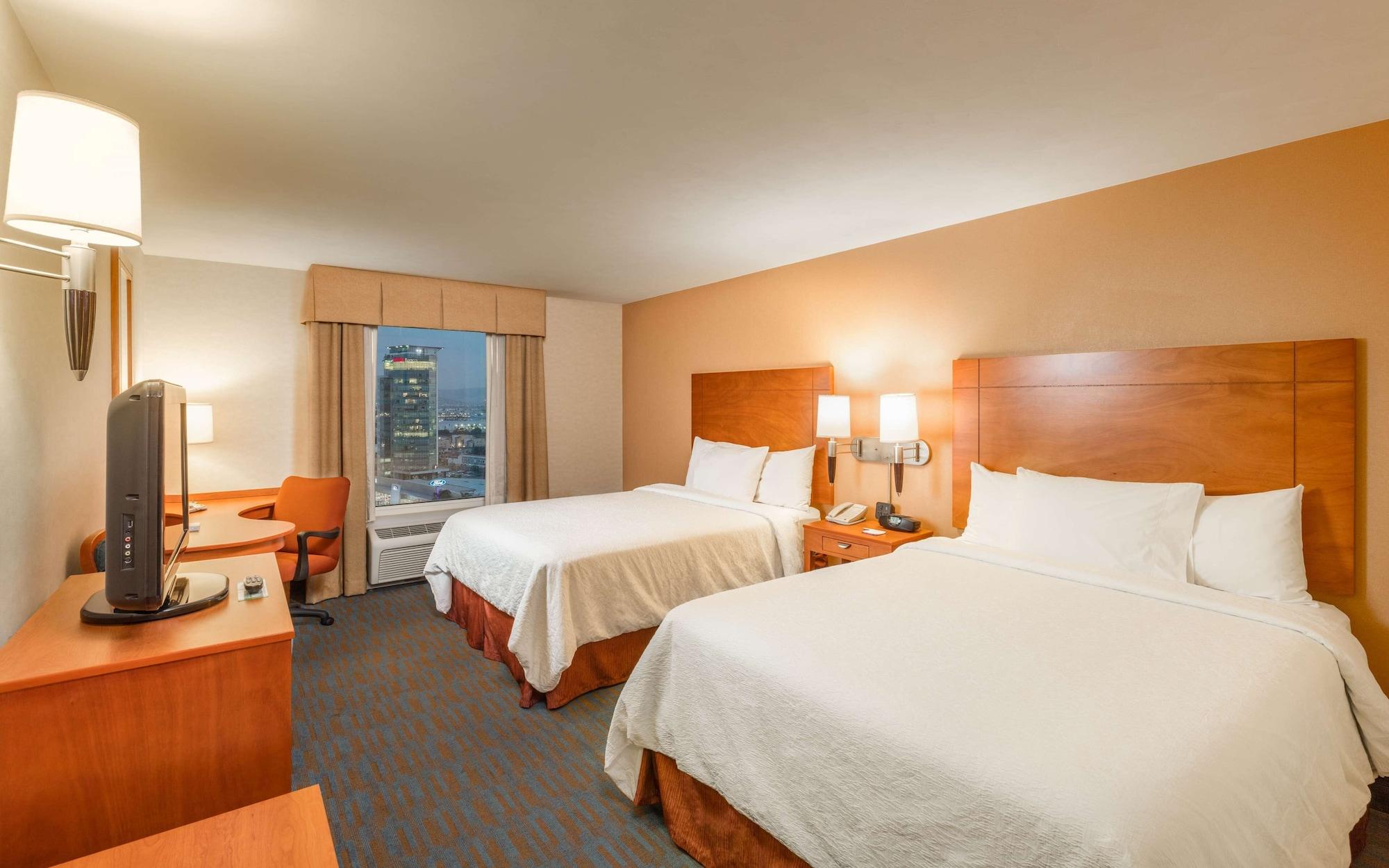 Habitación Hampton Inn by Hilton Queretaro Tecnologico
