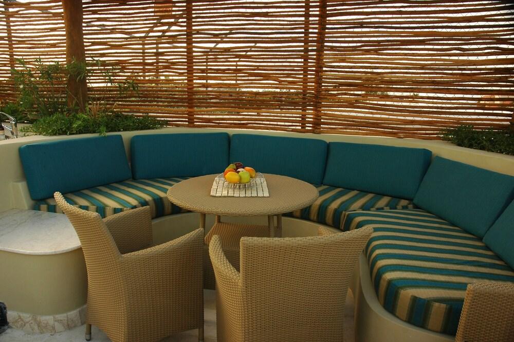 Hotel Maya Villa Condo Hotel