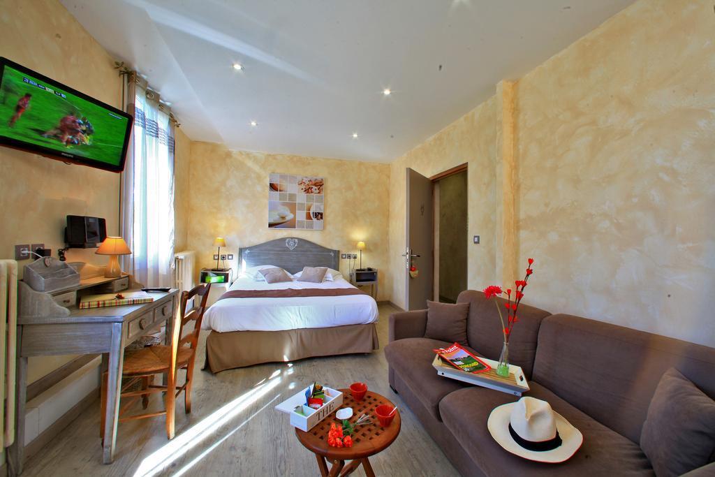 Vista Exterior Hotel Le Lascaux