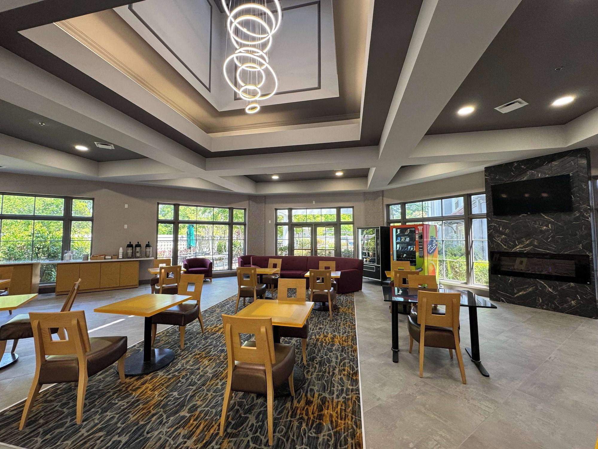 Restaurant La Quinta Inn & Suites by Wyndham Raleigh Cary