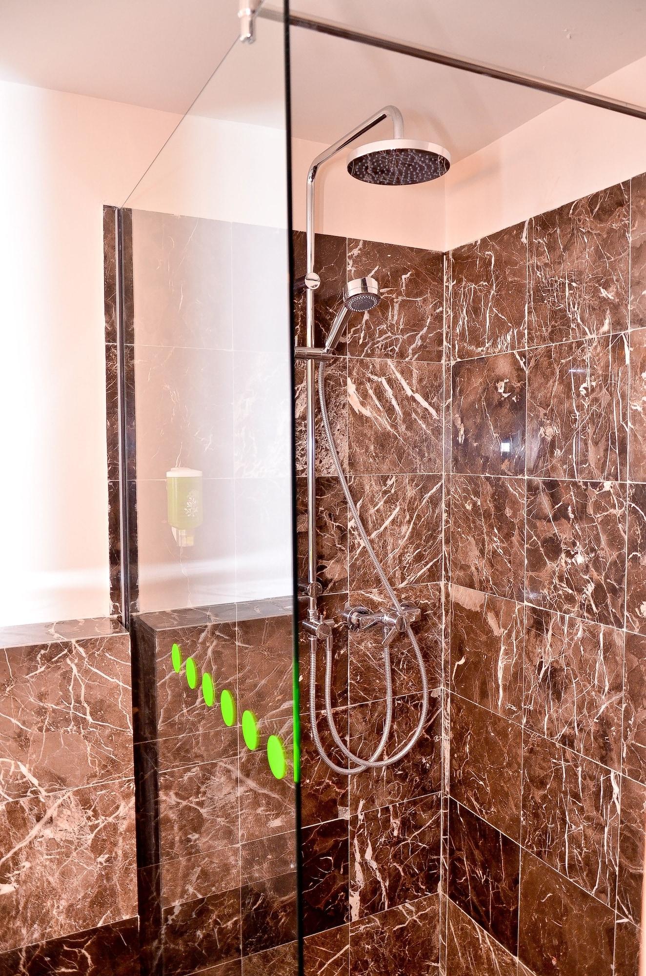 Equipamiento de Habitación Capitolina City Chic Hotel