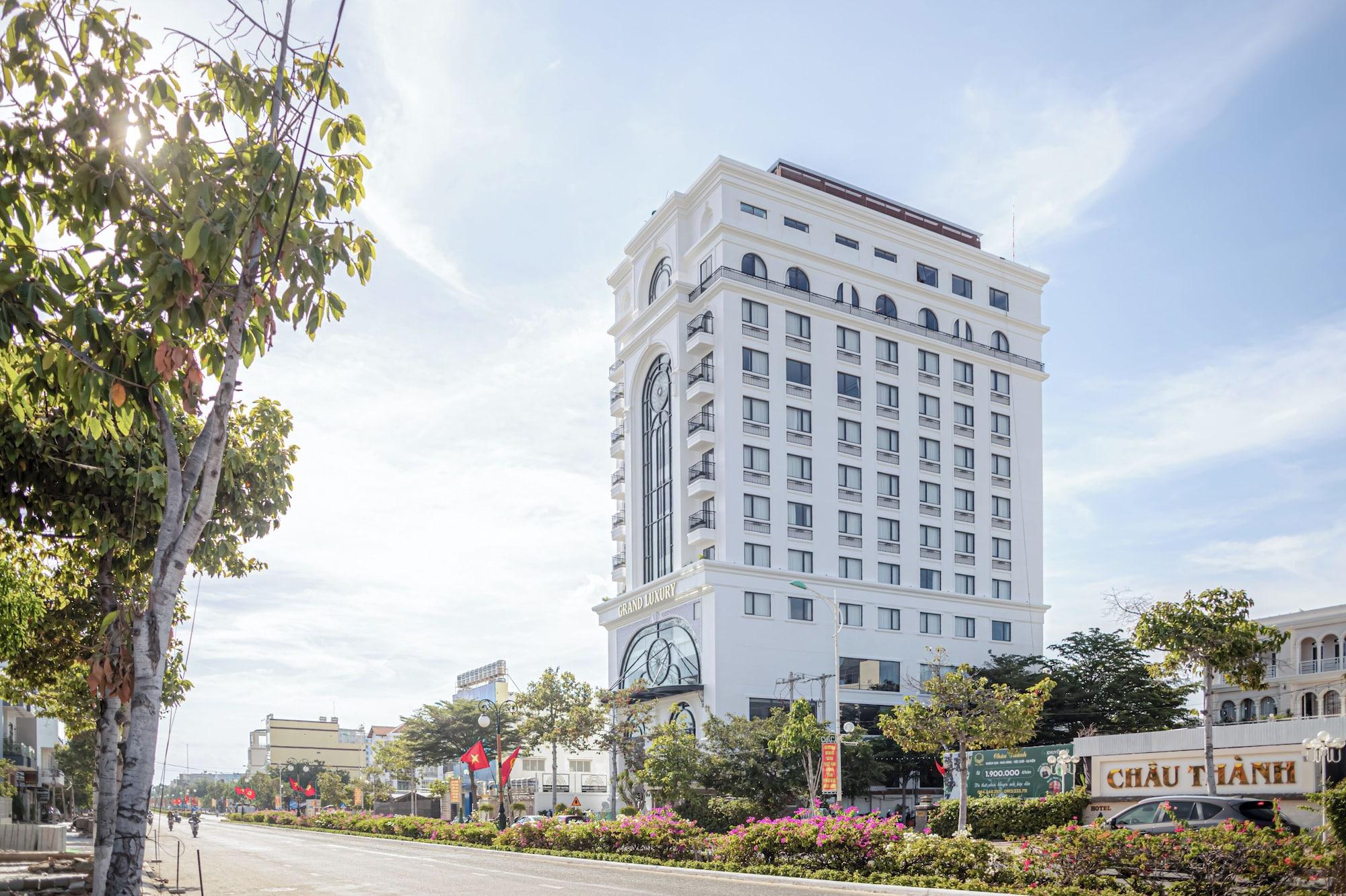 Vista Exterior Grand Luxury Hotel Ninh Chu