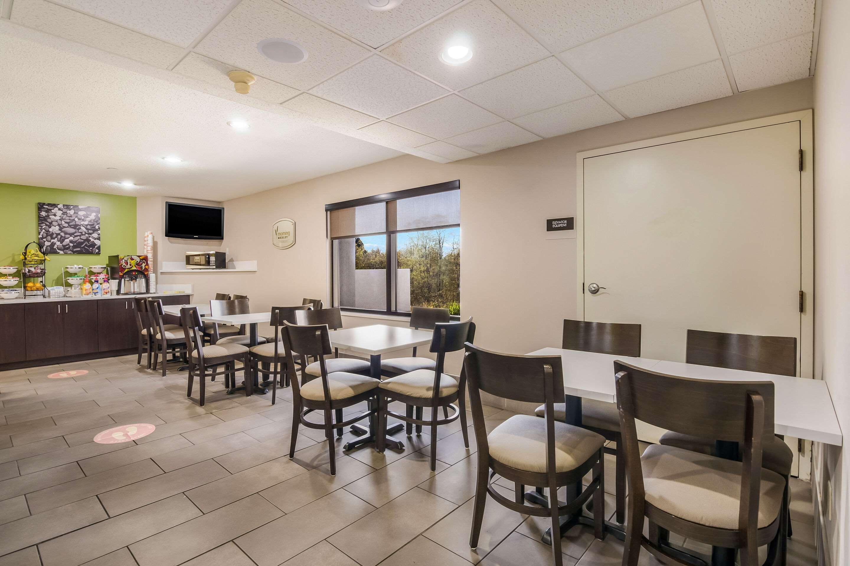 Restaurant Sleep Inn Wytheville I-77 and I-81