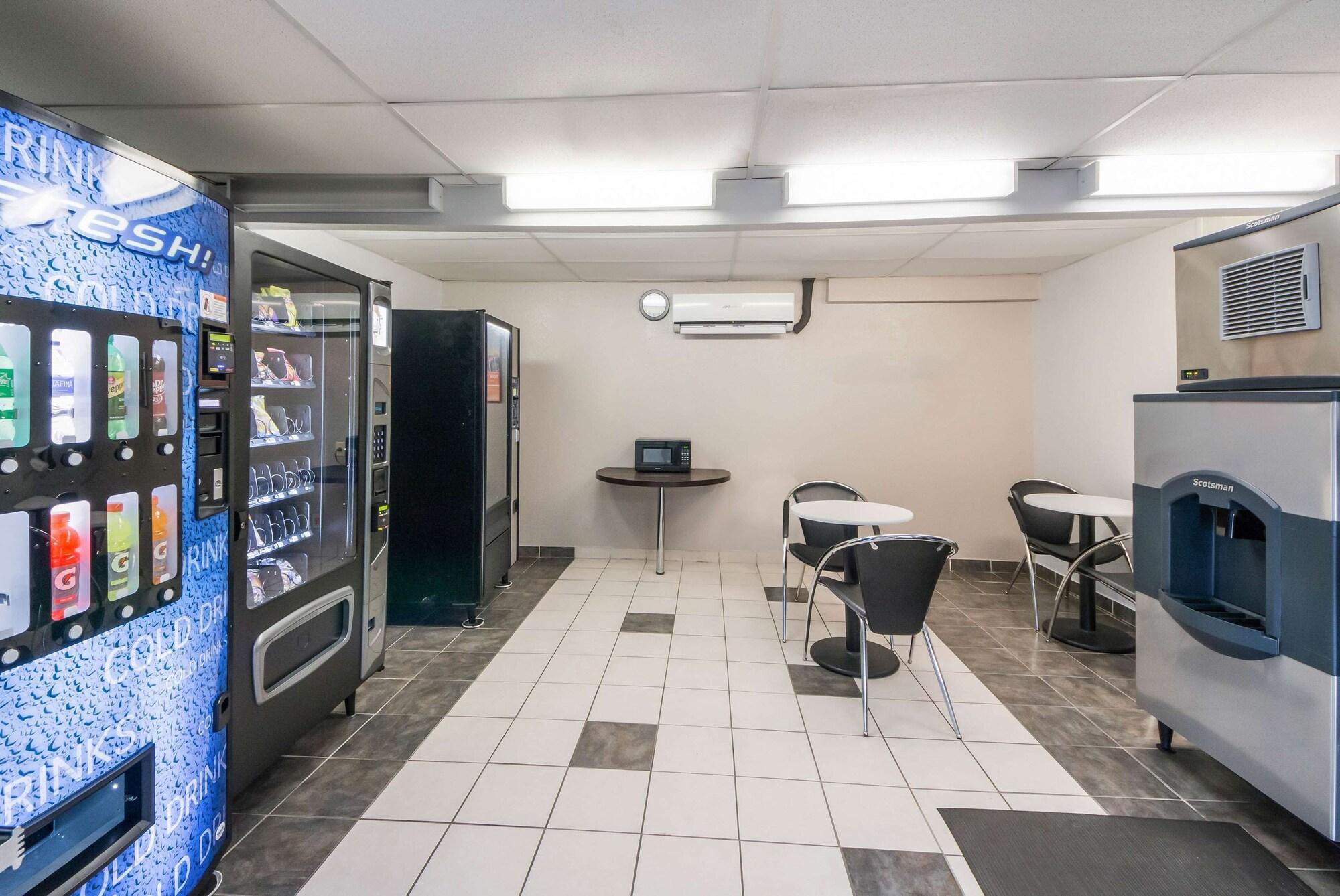 Comodidades del Alojamiento Studio 6 Laredo, TX - North I-35