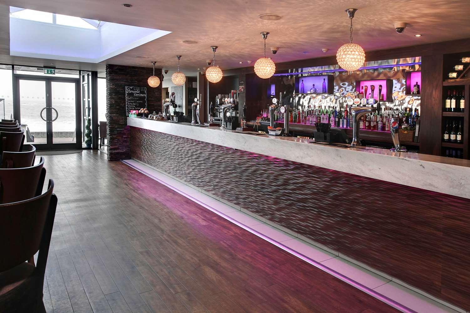 Varios Hotel Hatfield