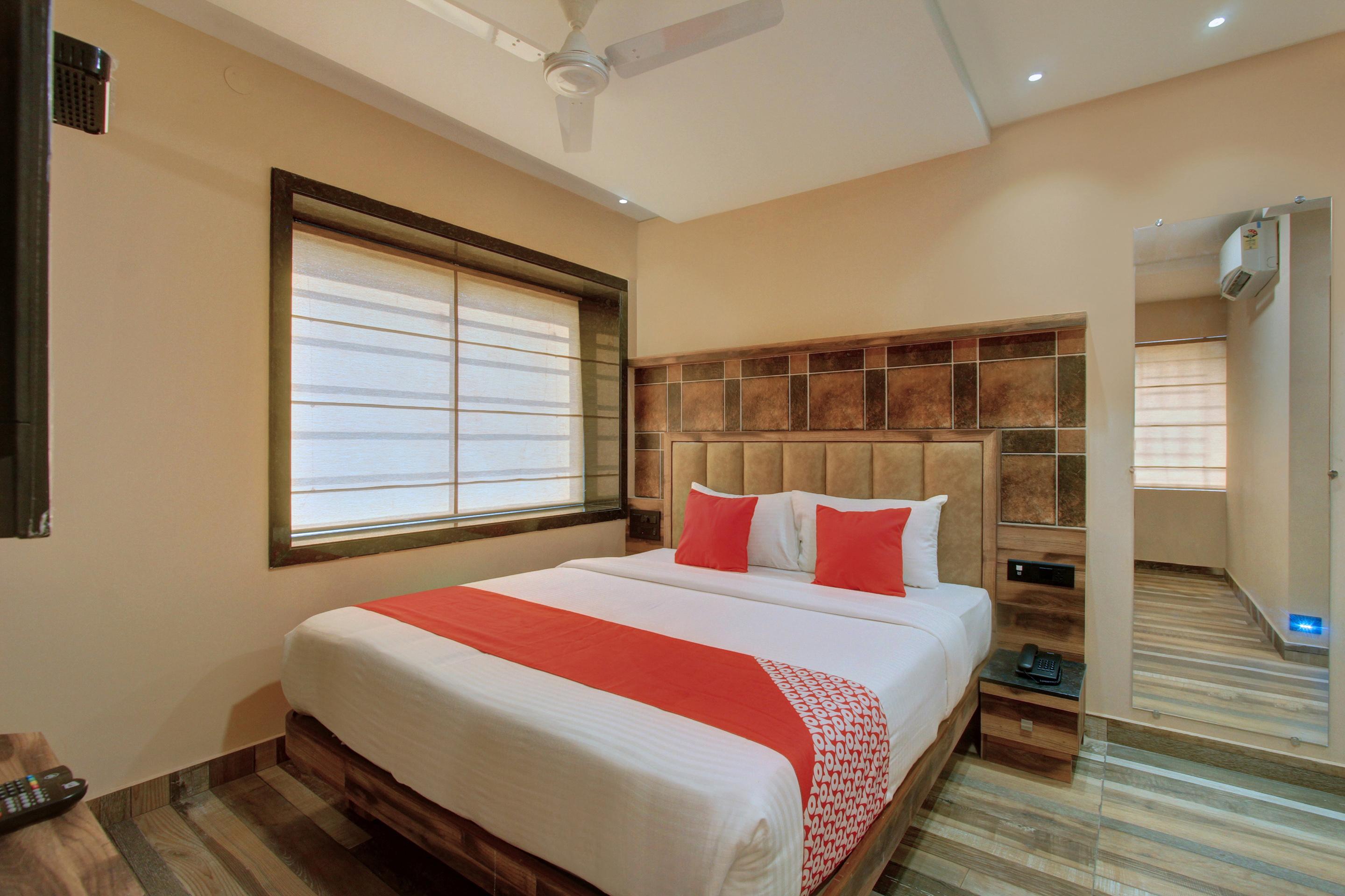 Vista Exterior Laxman Residency