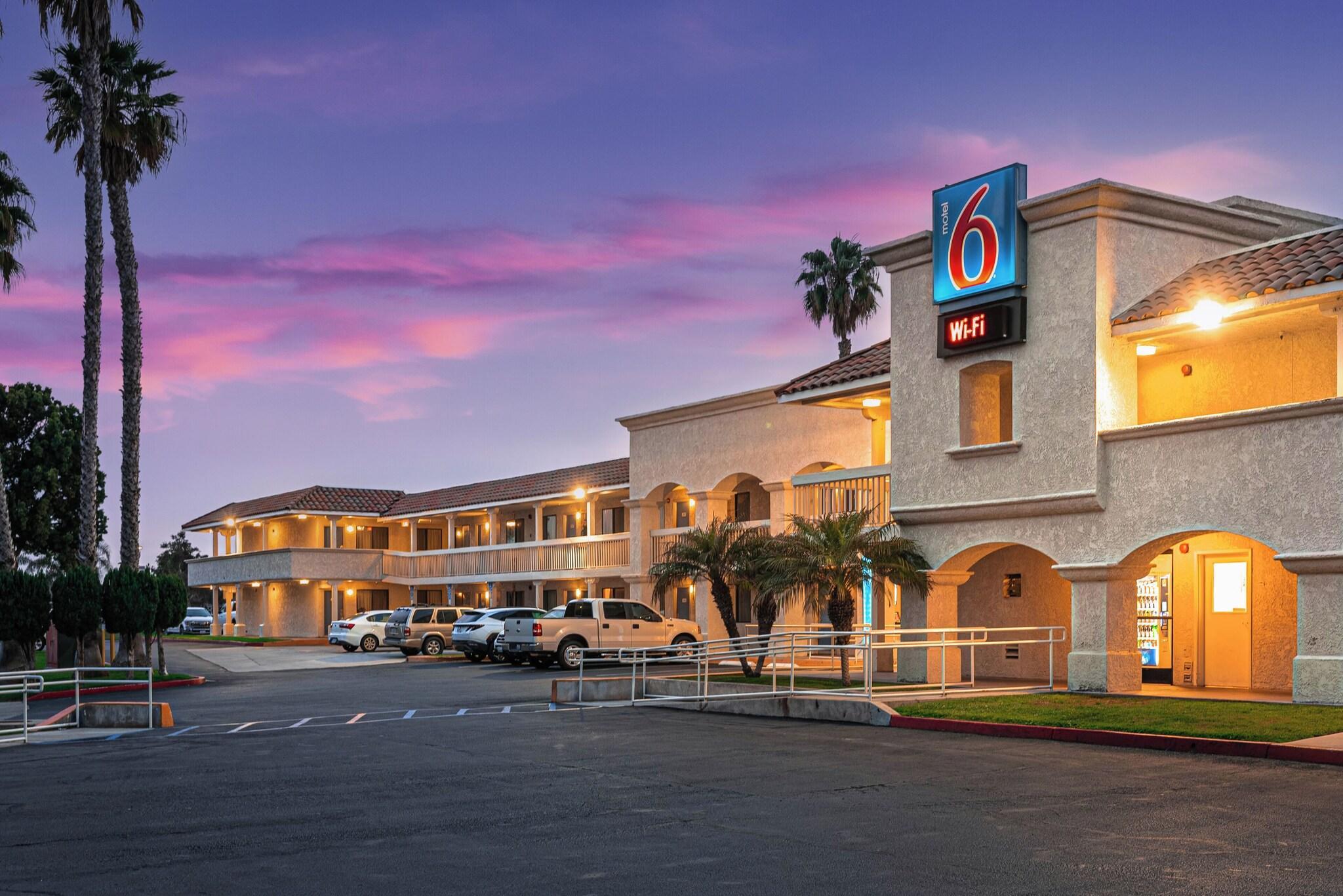 Varios Motel 6 Carlsbad, CA Beach