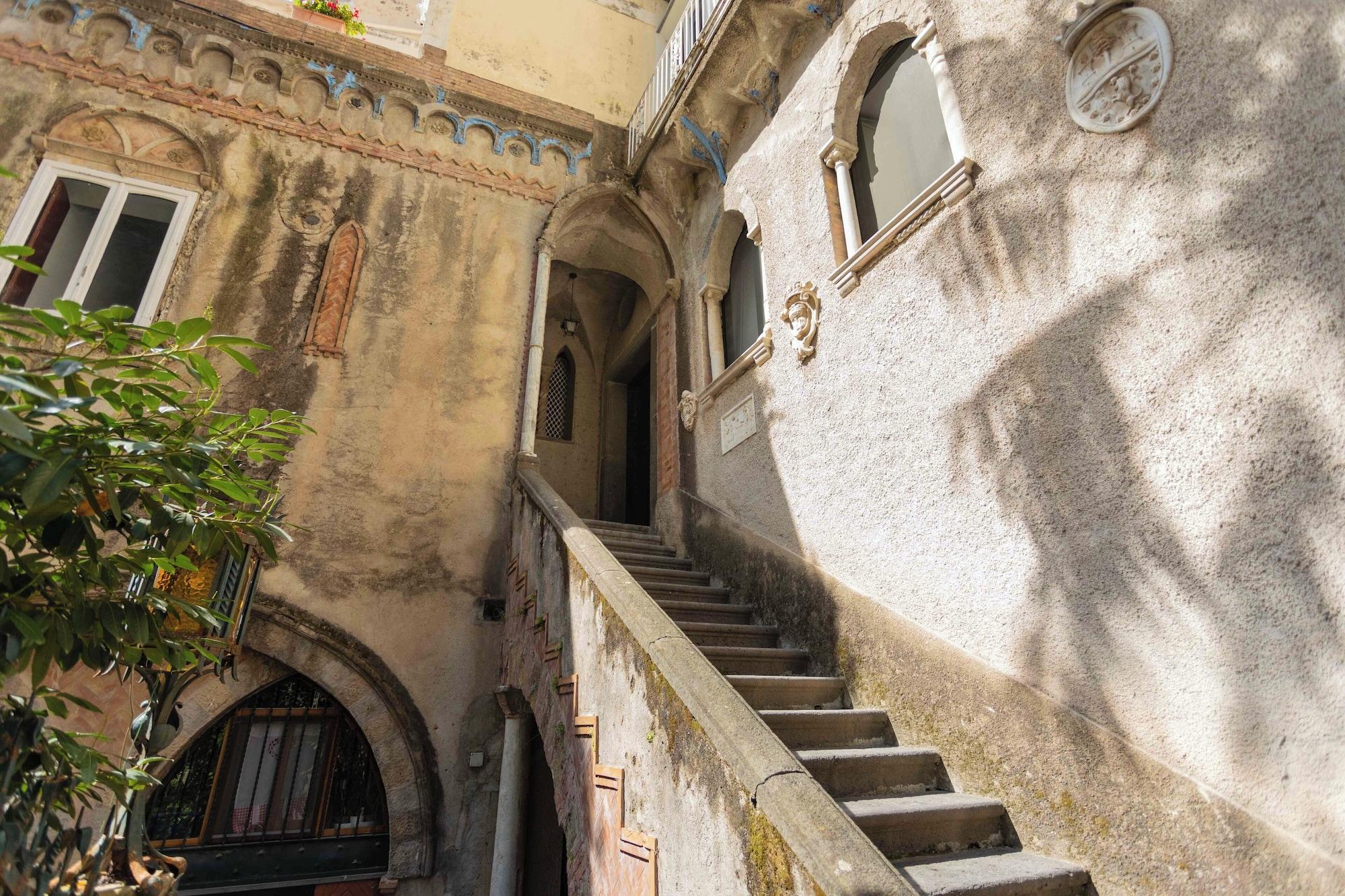 Vista Exterior Etrus Boutique Room Amalfi