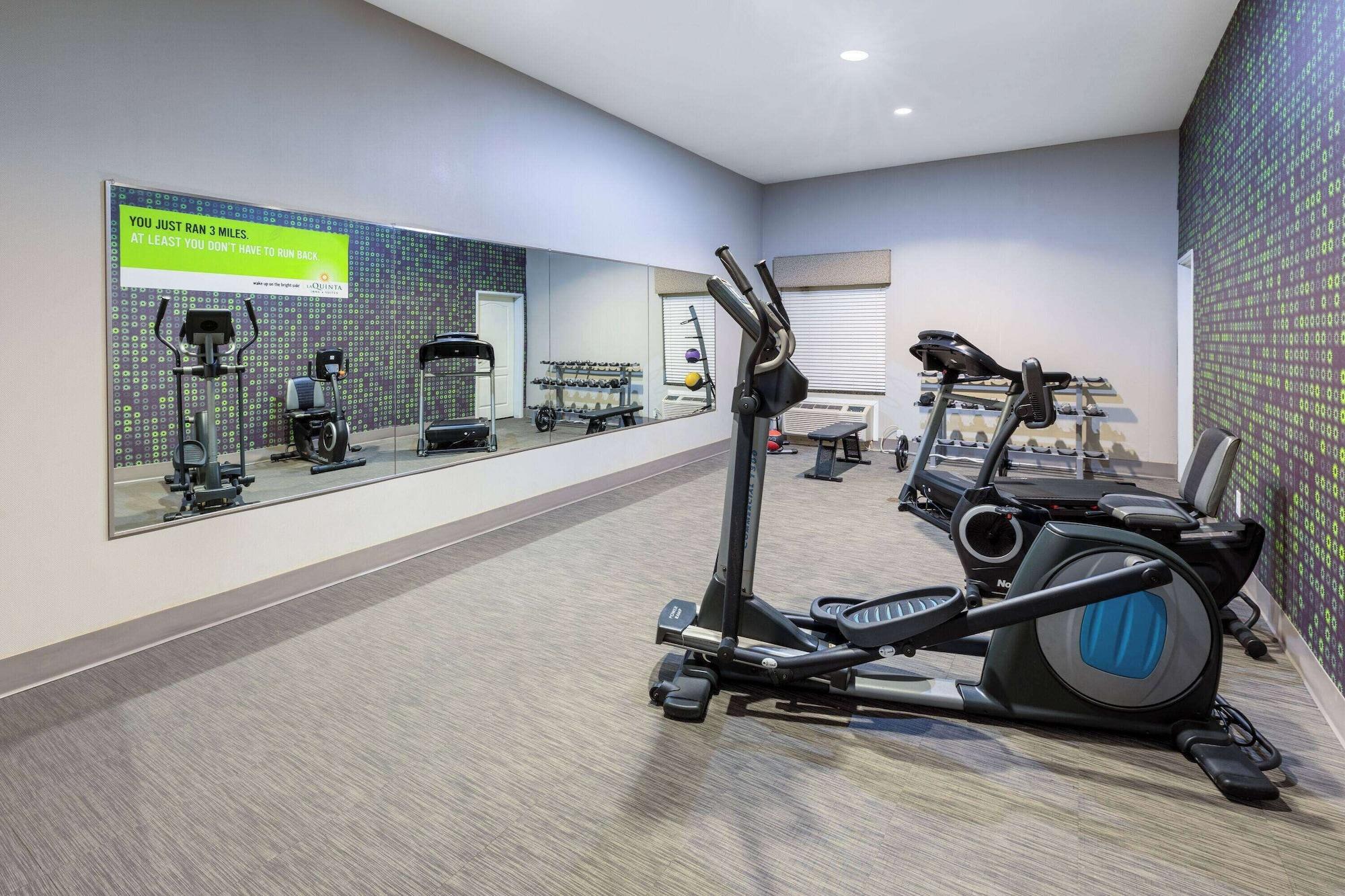Gimnasio La Quinta Inn & Suites by Wyndham Fort Worth - Lake Worth