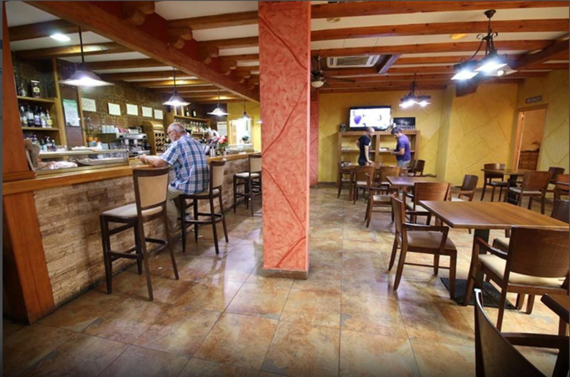 Bar/Salón Hotel Alda Tordesillas