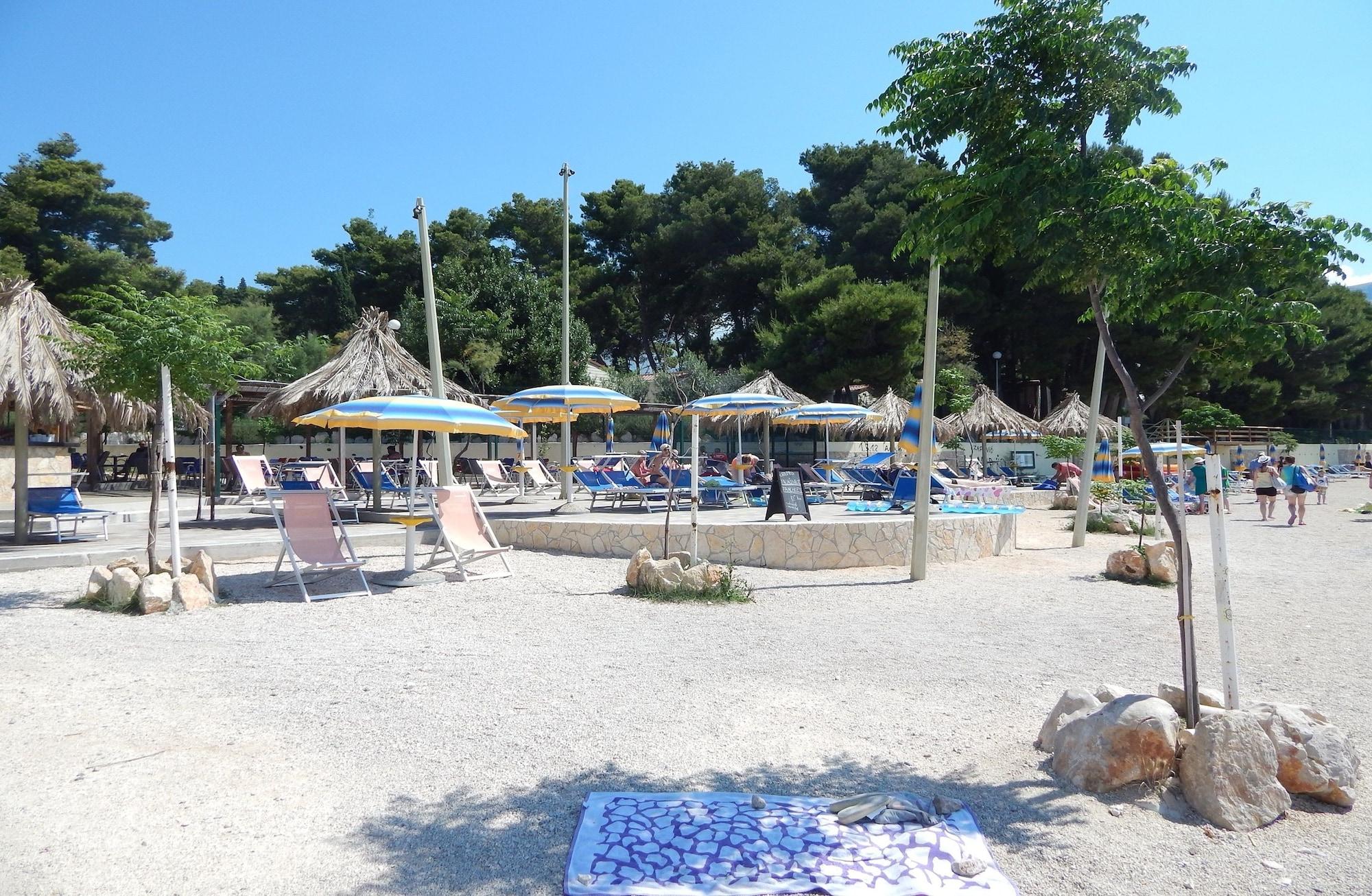 Playa Pansion Epetium