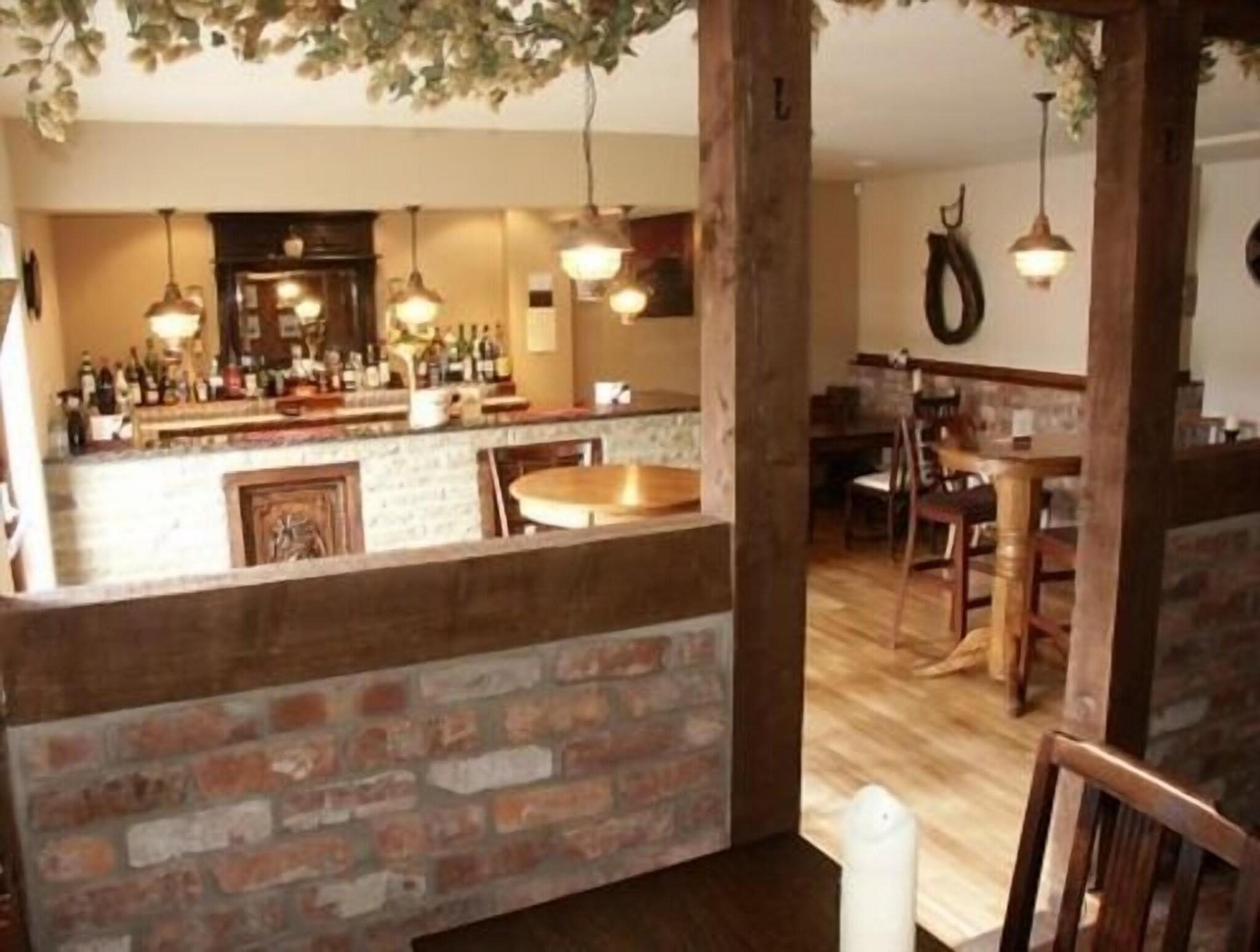 Bar/Salón The Commercial Hotel