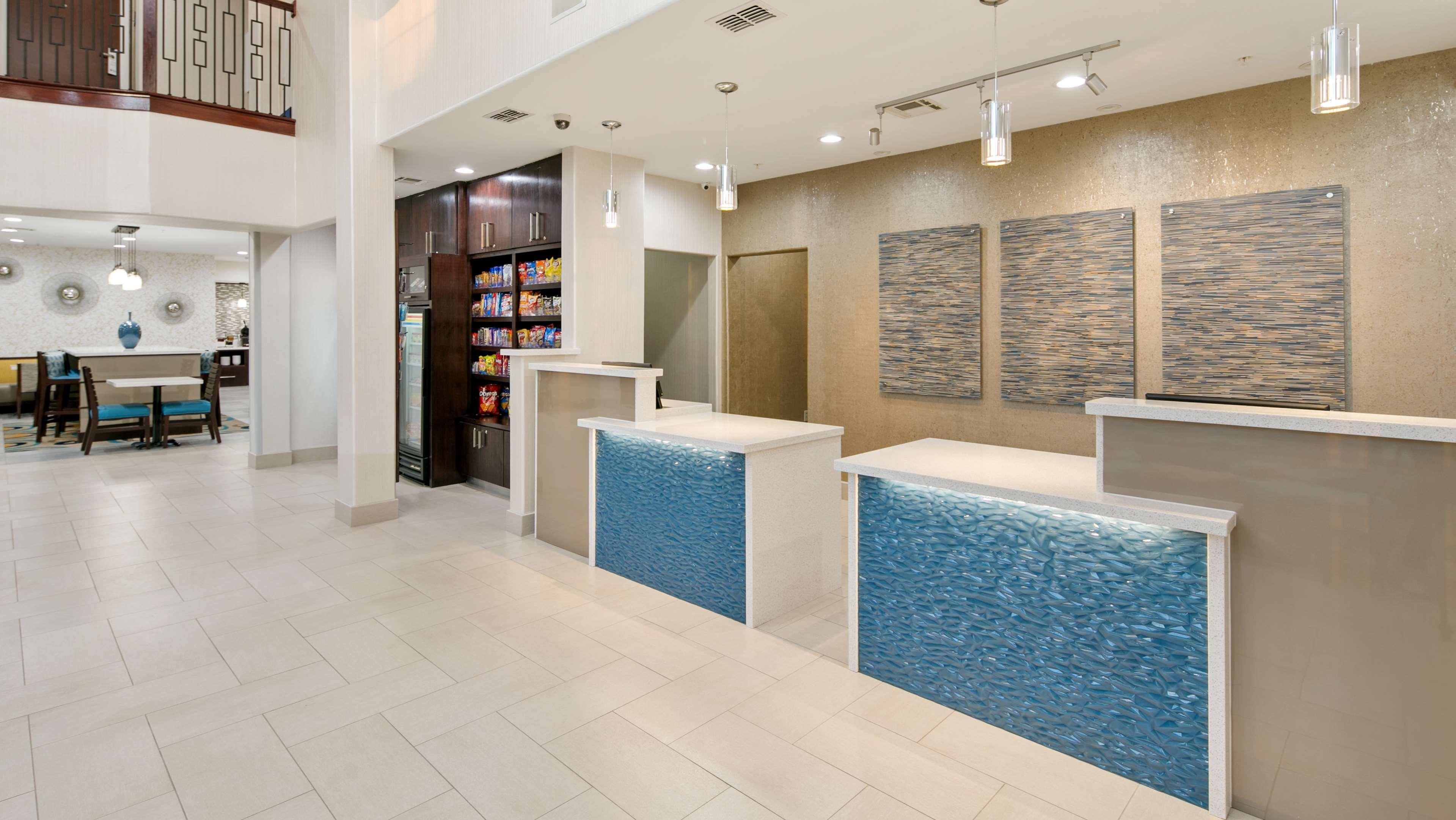 Vista Lobby Best Western Plus Houston Atascocita Inn & Suites