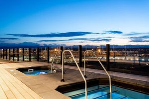 Alojamiento - The Source Hotel