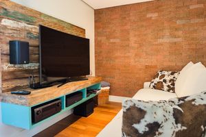 Alquiler Temporario - Casa de alto padrão com lazer completo na Granja Viana