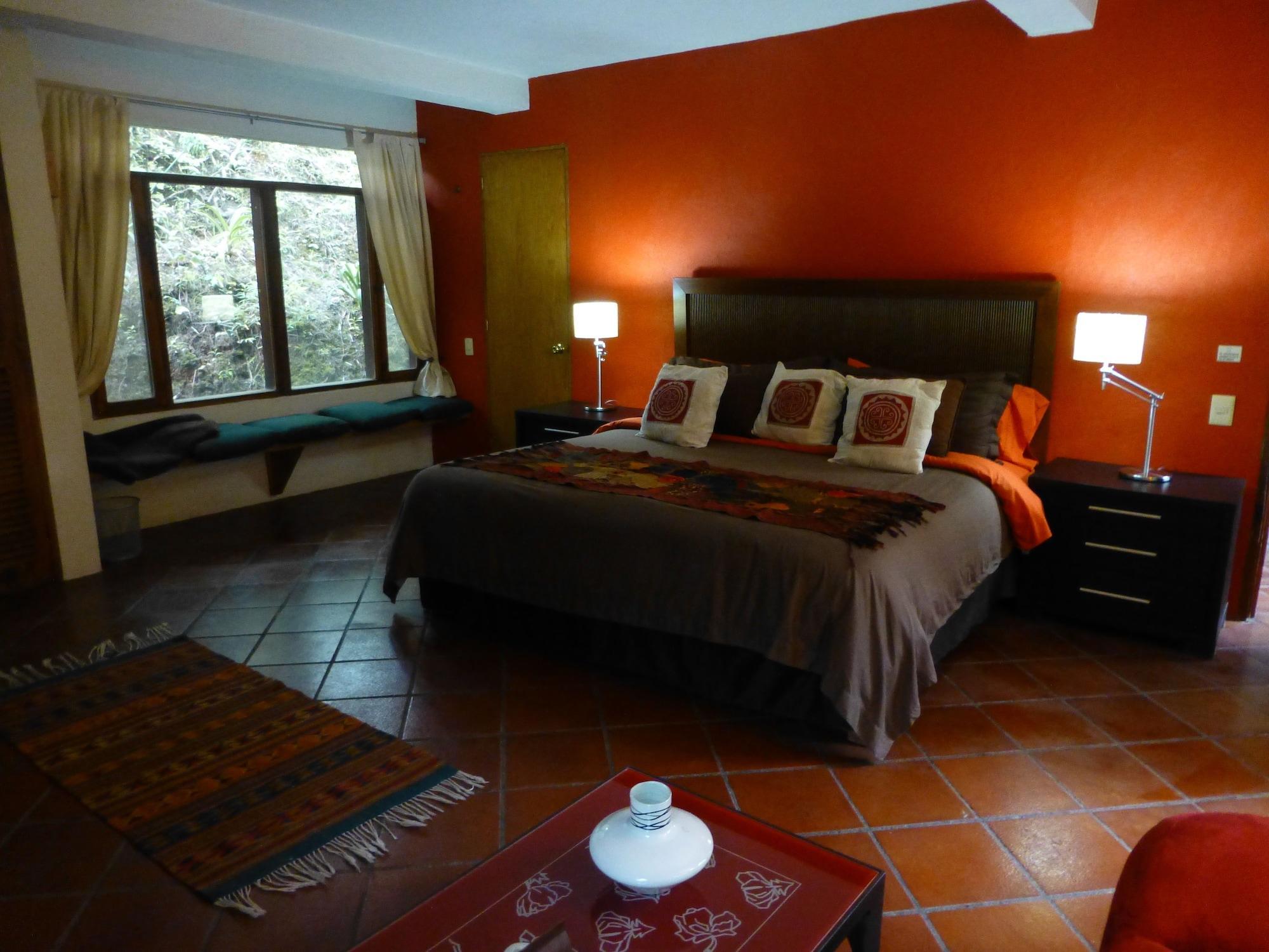 Varios La Casa del Rio