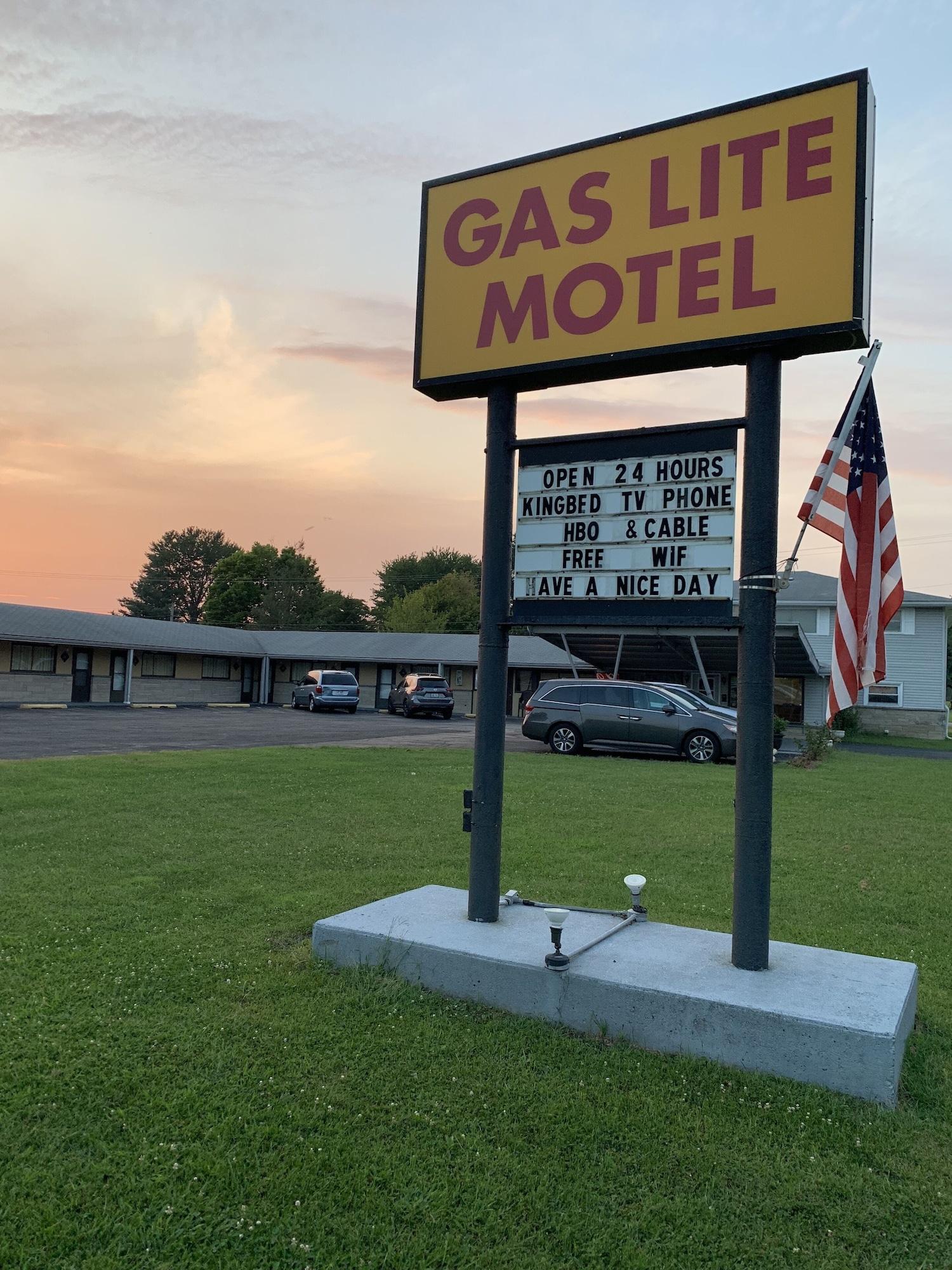 Vista Exterior Gas Lite Motel