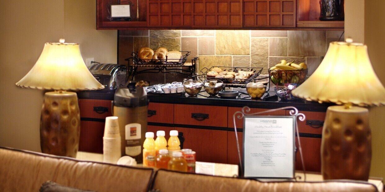 Restaurant Larkspur Landing Extended Stay Suites Milpitas