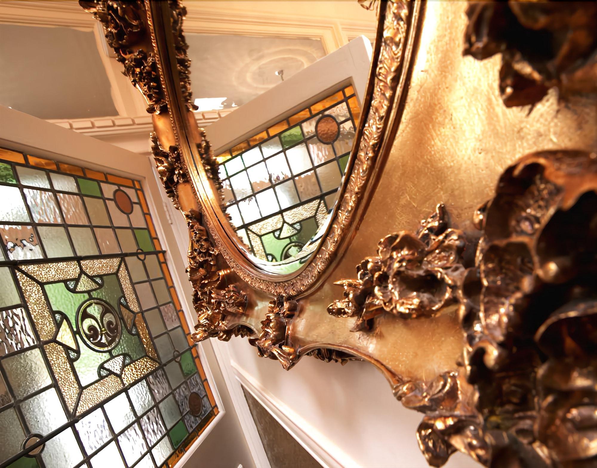 Vista Exterior Dillons of Whitby