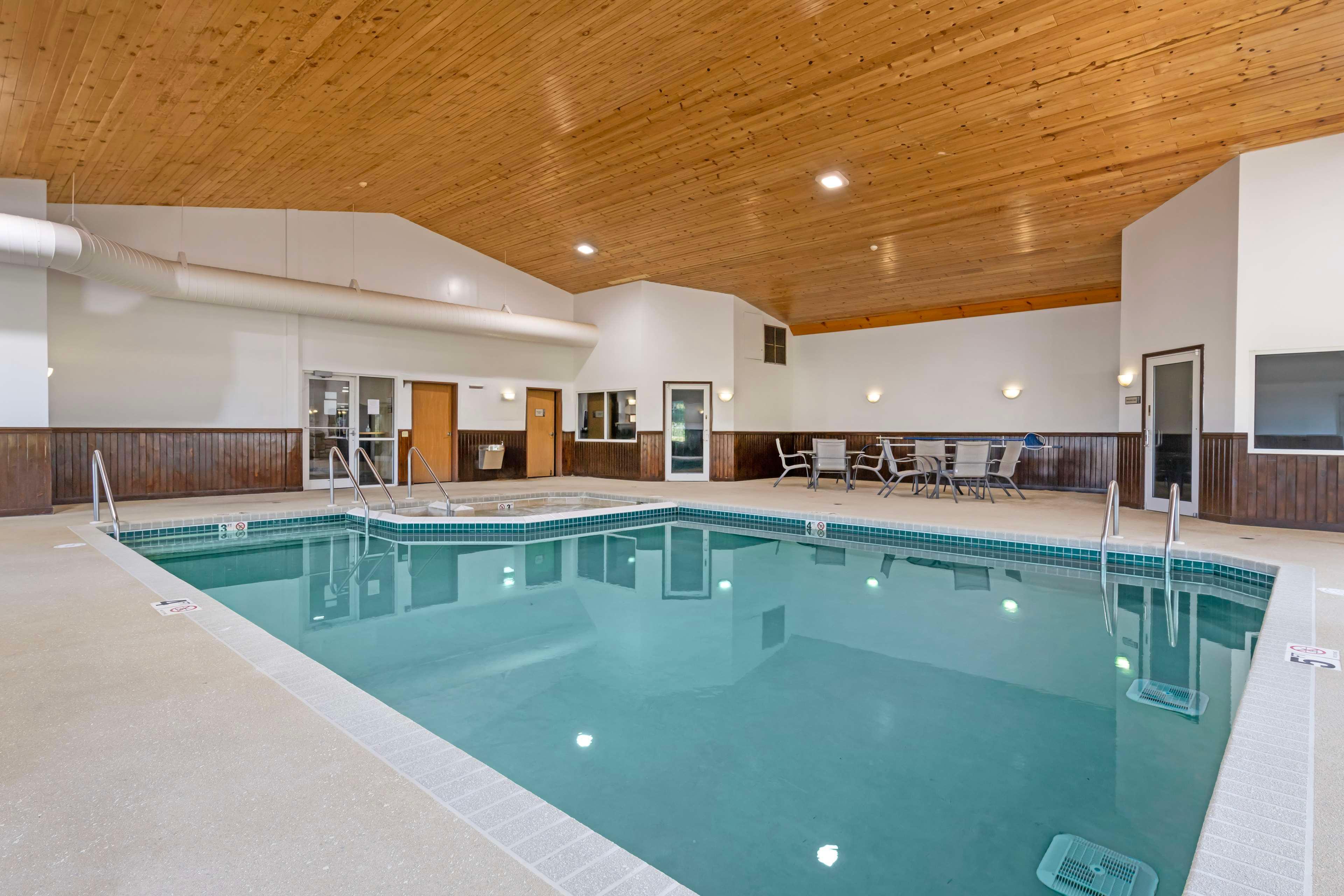 Vista Piscina Best Western Wittenberg Inn