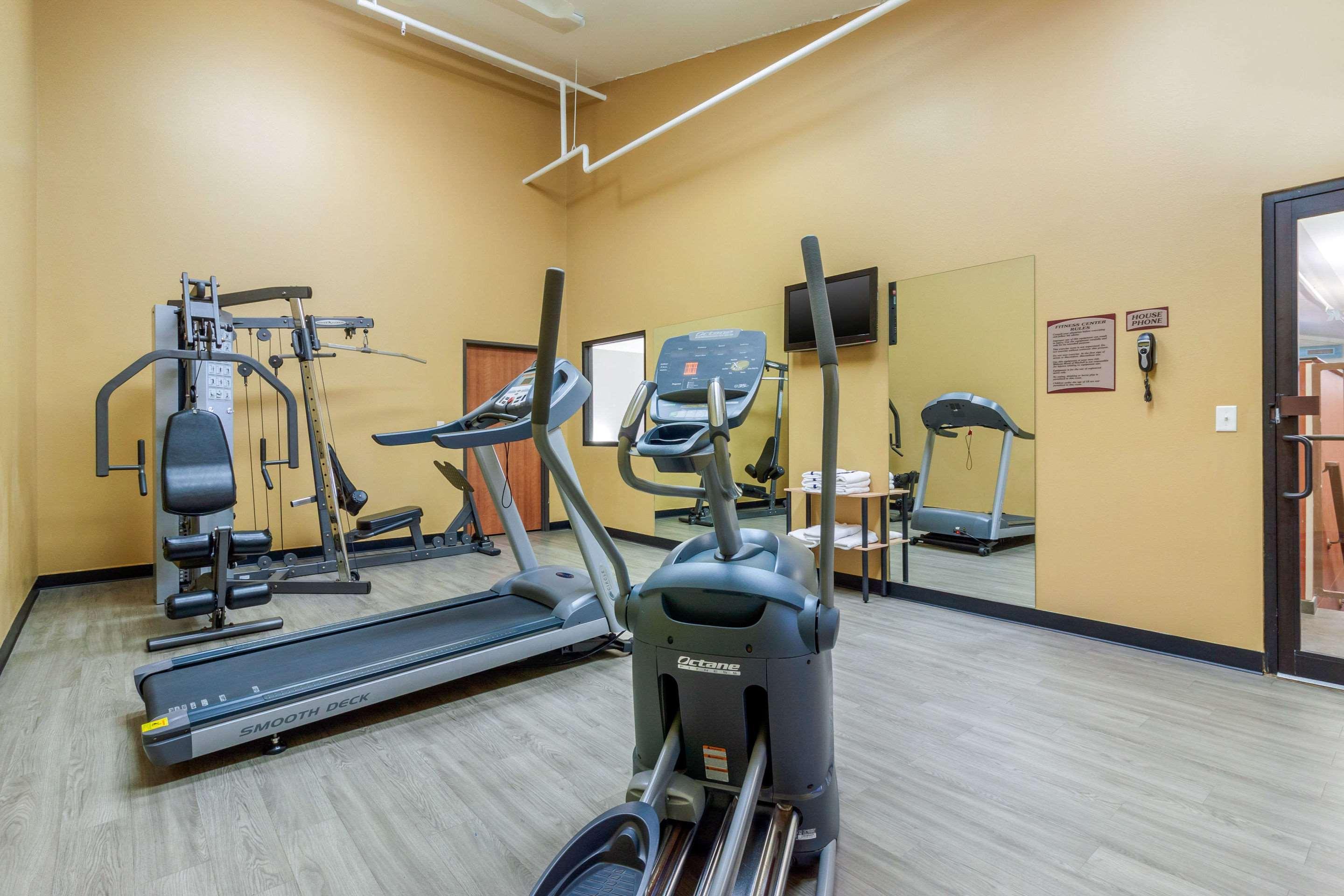 Instalaciones Recreativas Comfort Inn & Suites Mitchell I-90