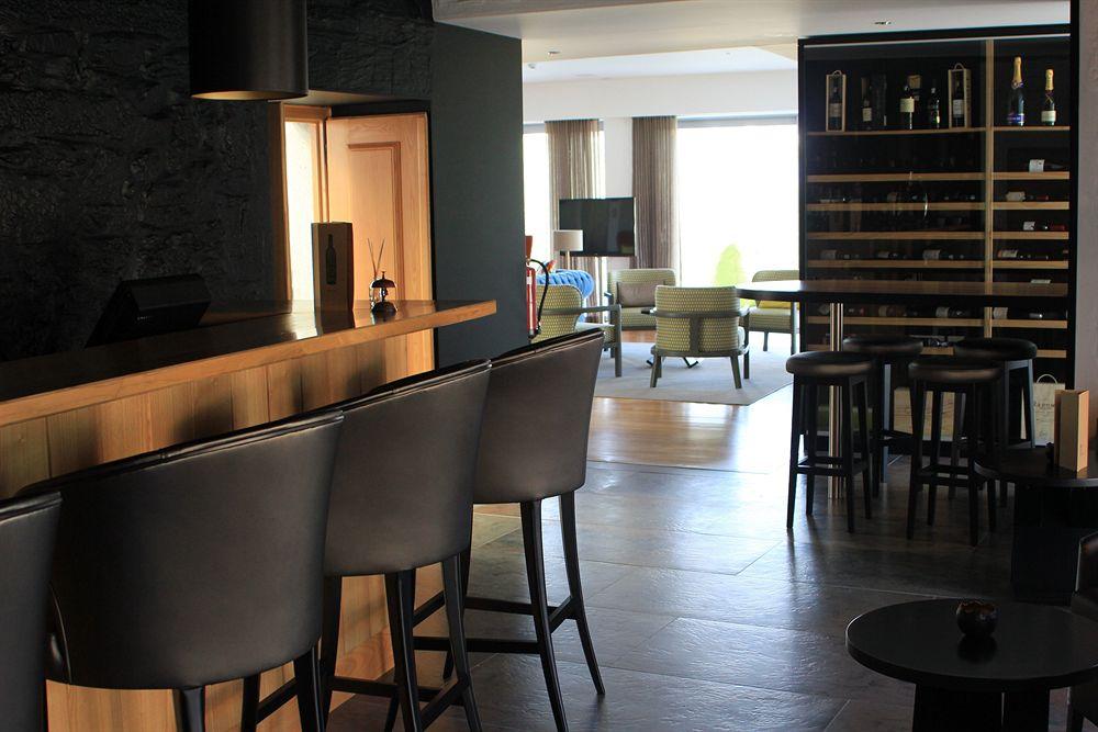 Bar/Salón Delfim Douro Hotel