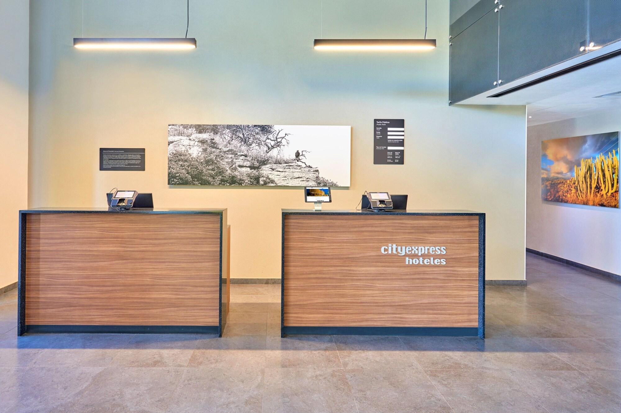 Vista Lobby City Express by Marriott Caborca