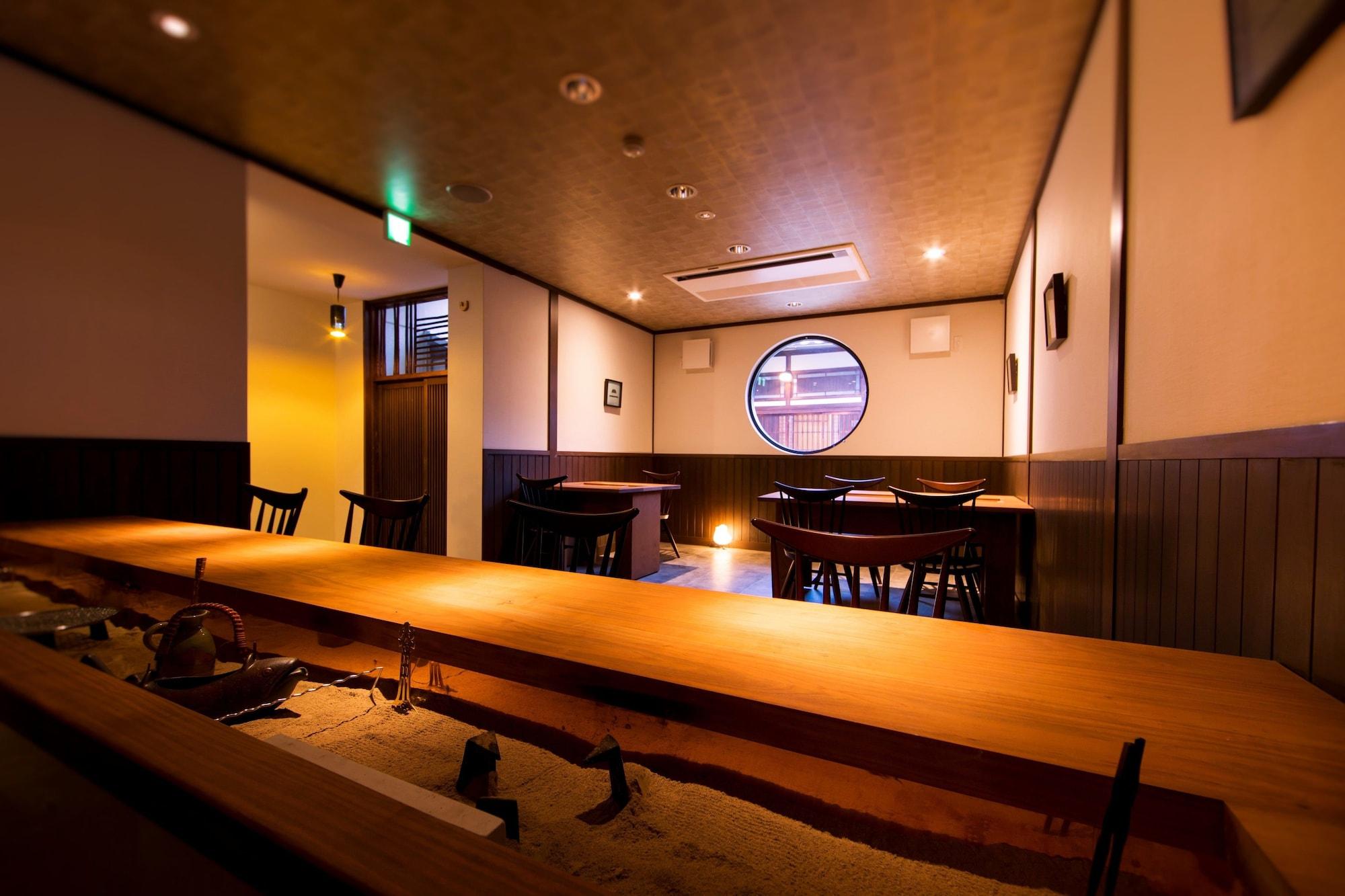 Bar/Salón Nazuna Kyoto Nijo-jo