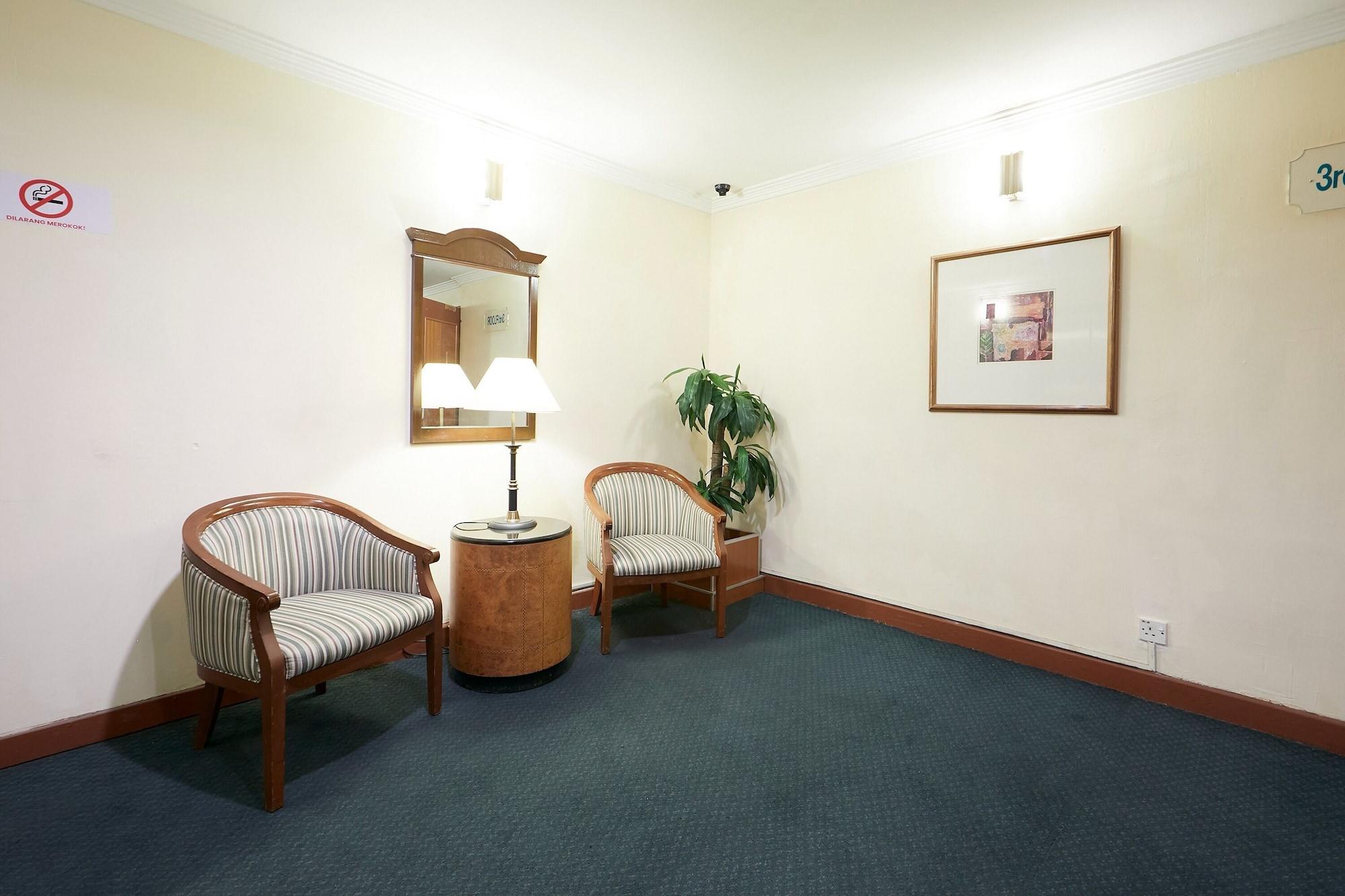 Vista Lobby Grand Pacific Hotel PWTC