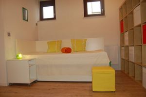 Alquiler Vacacional - Nürtingen: spacious loft-style apartment between orchards and Neckar